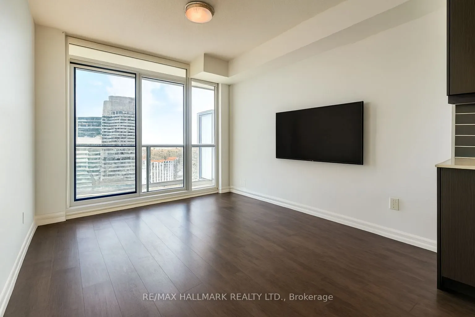 32 Forest Manor Road, #2603