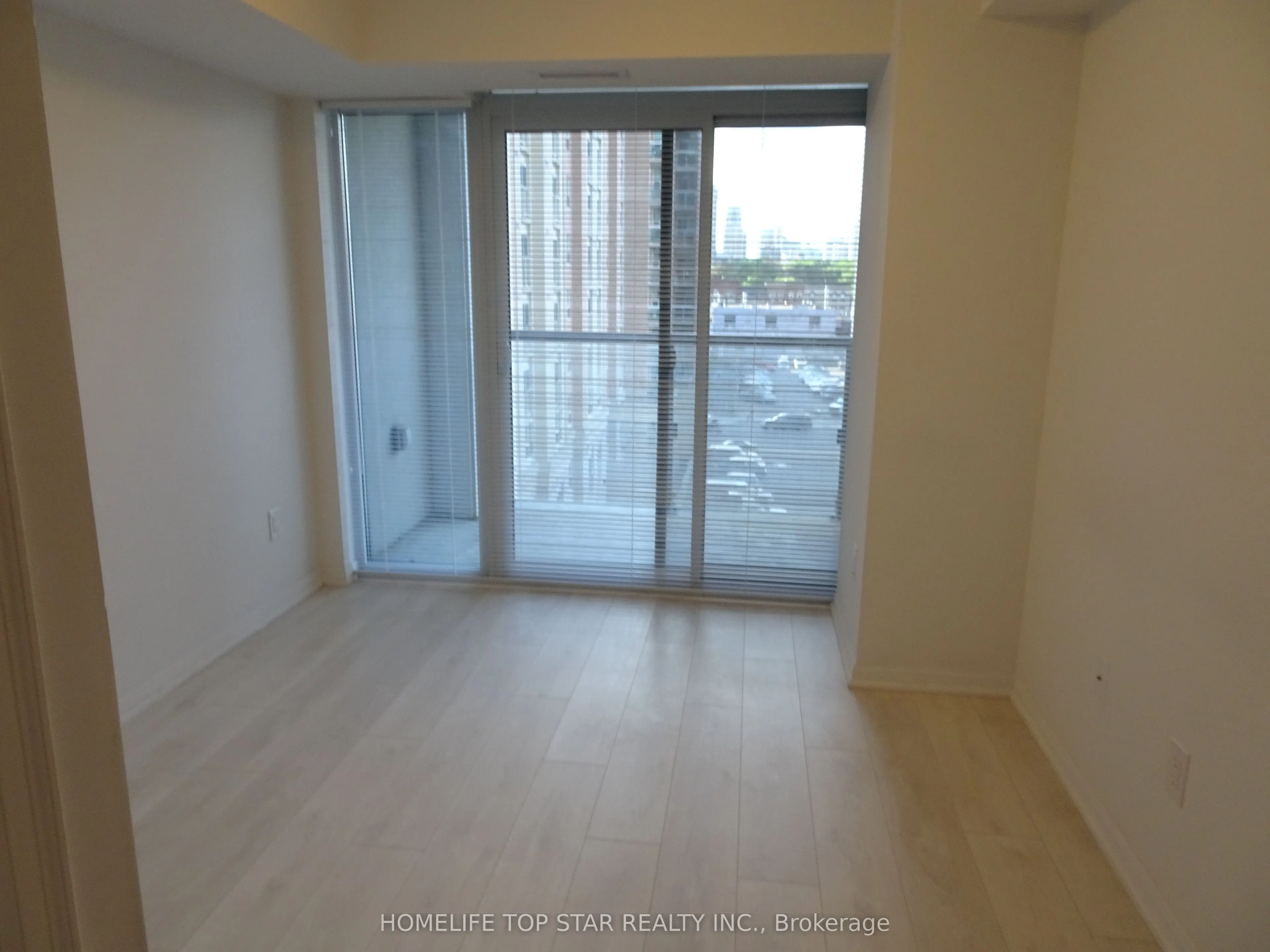 400 Adelaide Street E, #715