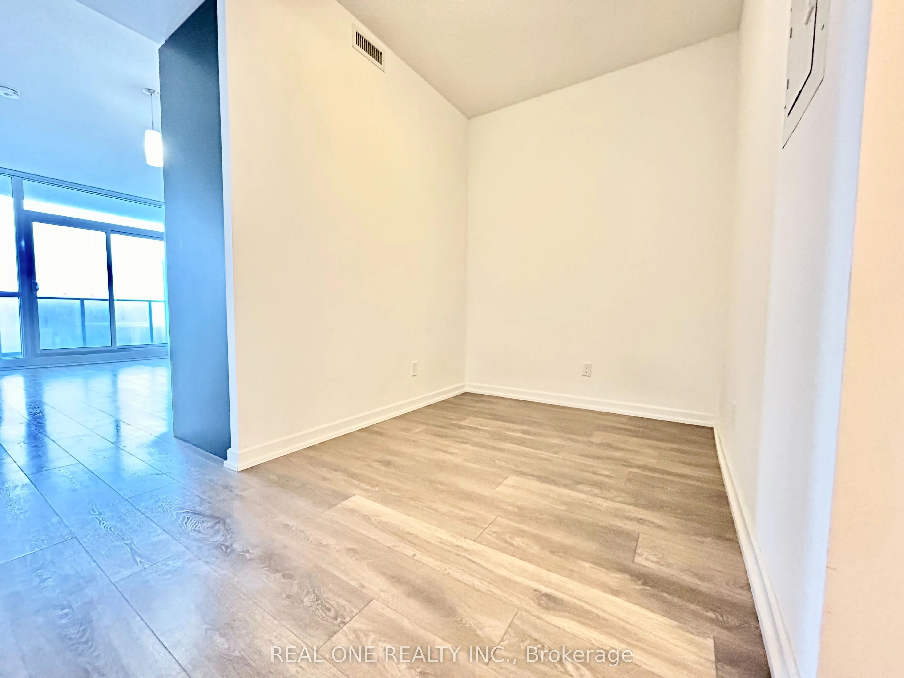 56 Forest Manor Road, #2703