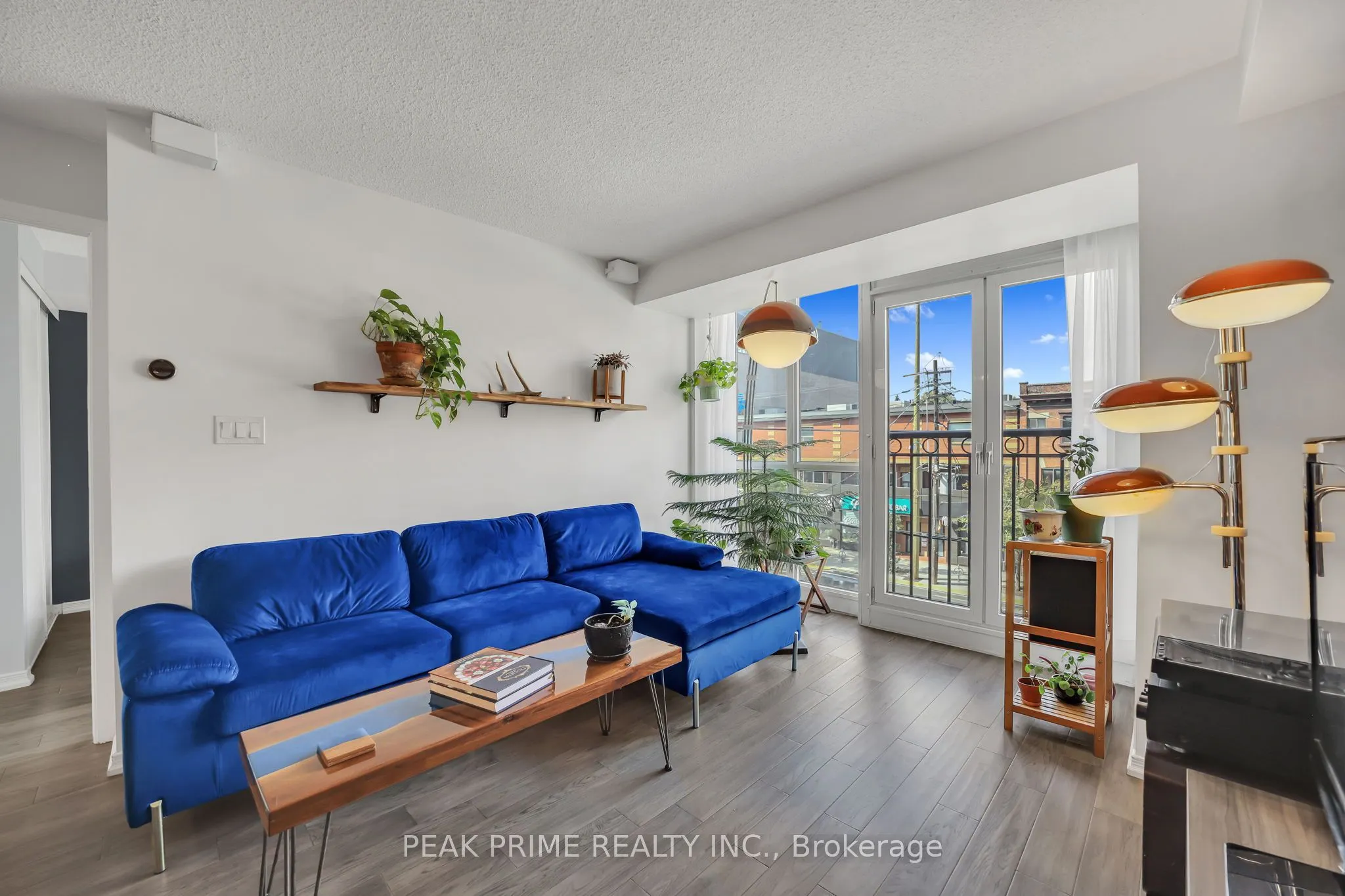 308 Palmerston Avenue, #306
