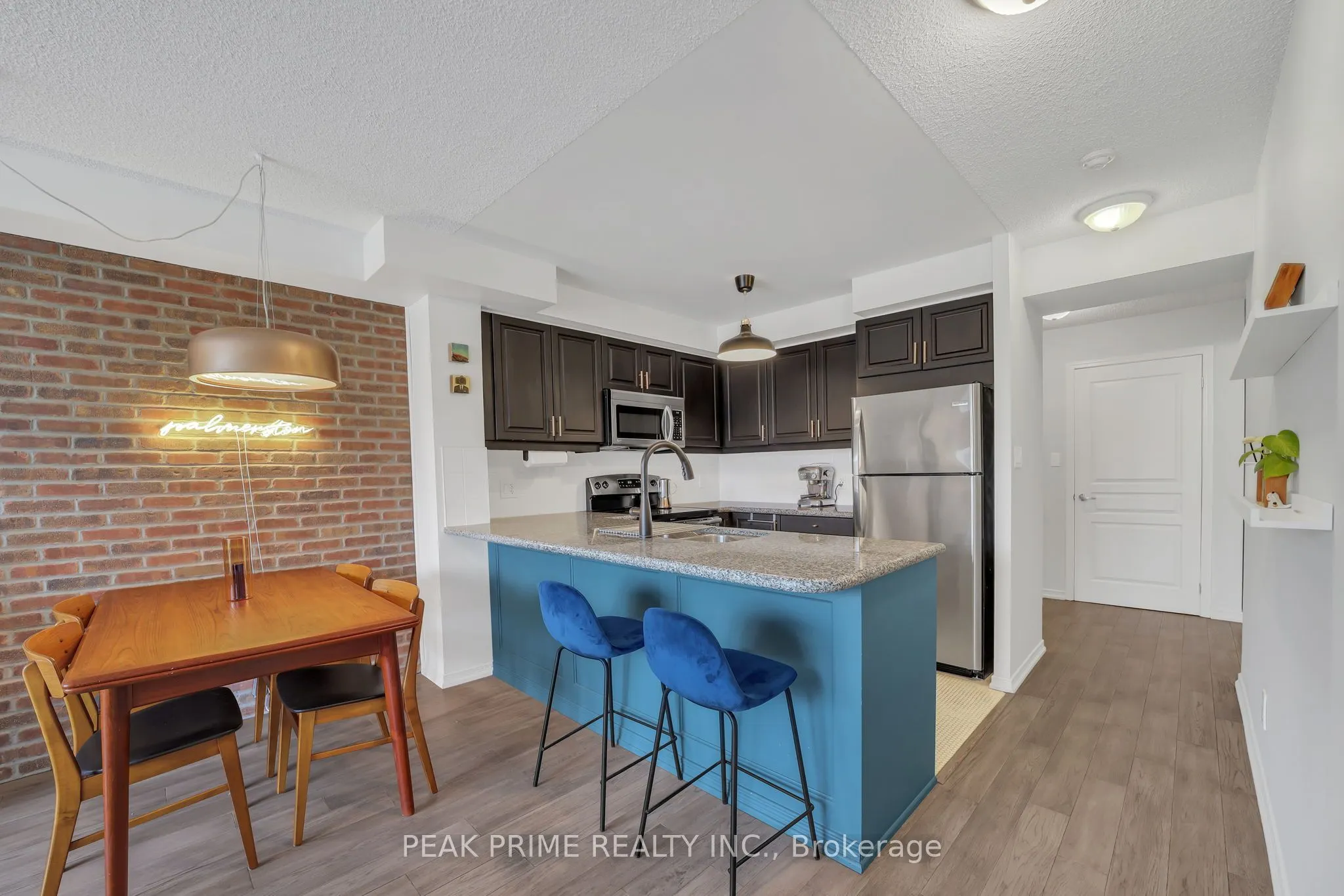 308 Palmerston Avenue, #306
