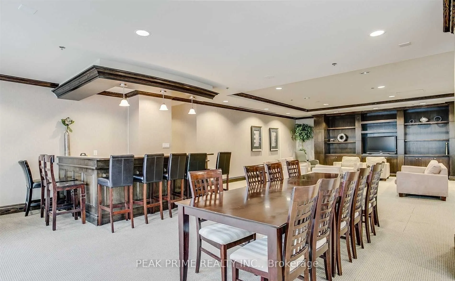308 Palmerston Avenue, #306