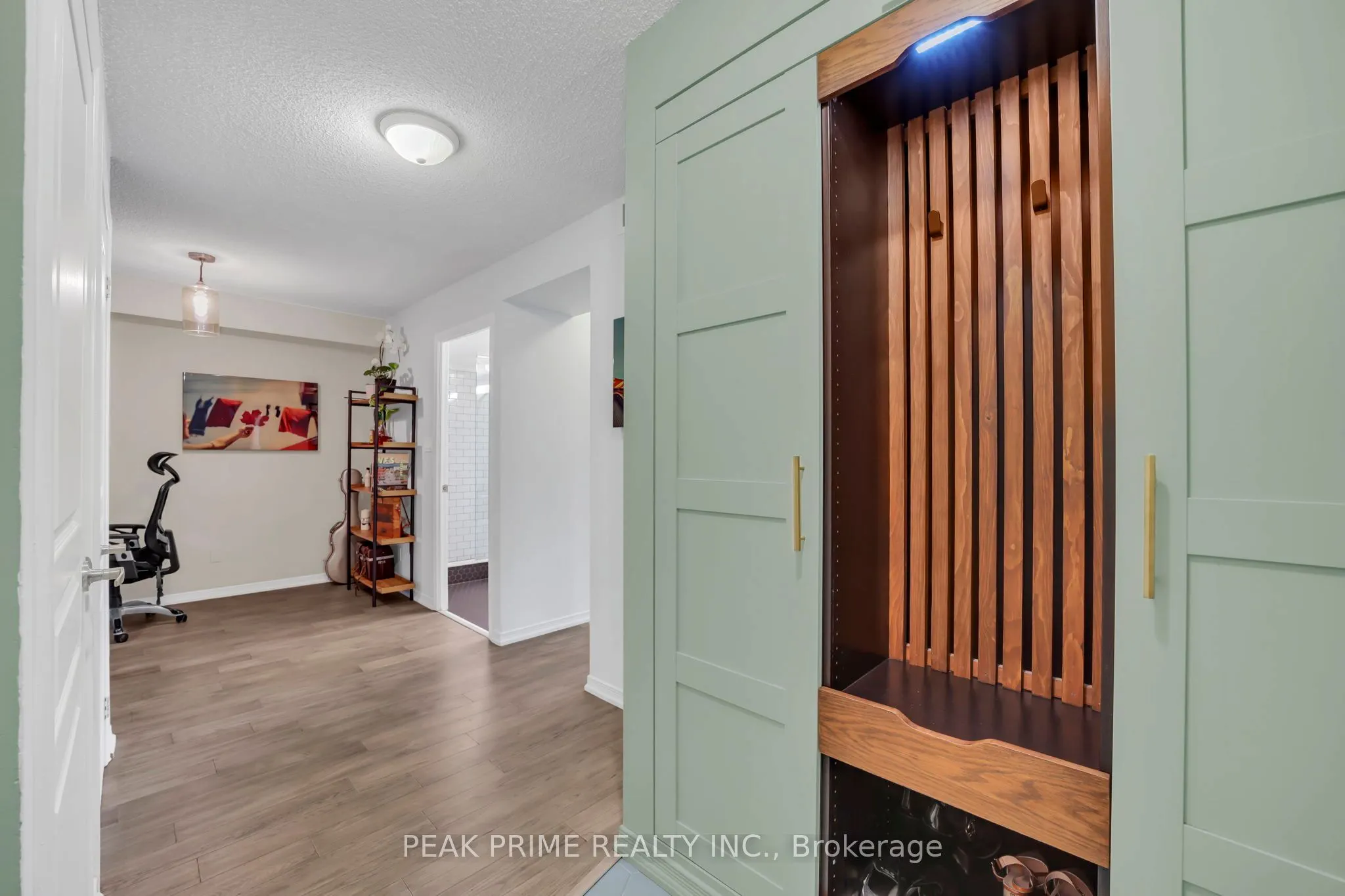 308 Palmerston Avenue, #306