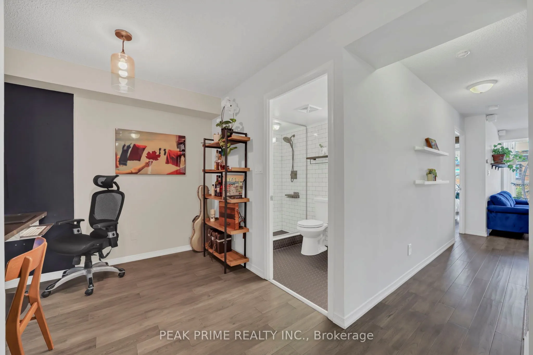 308 Palmerston Avenue, #306
