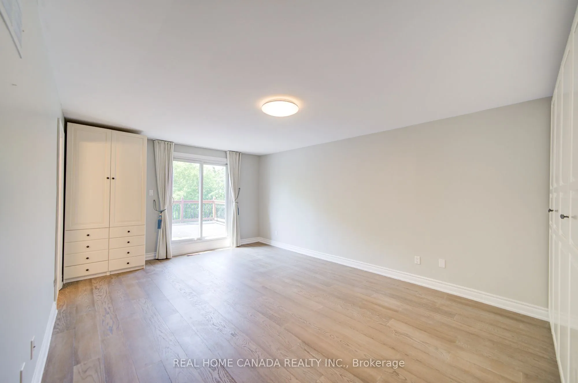 20 Saddletree Drive