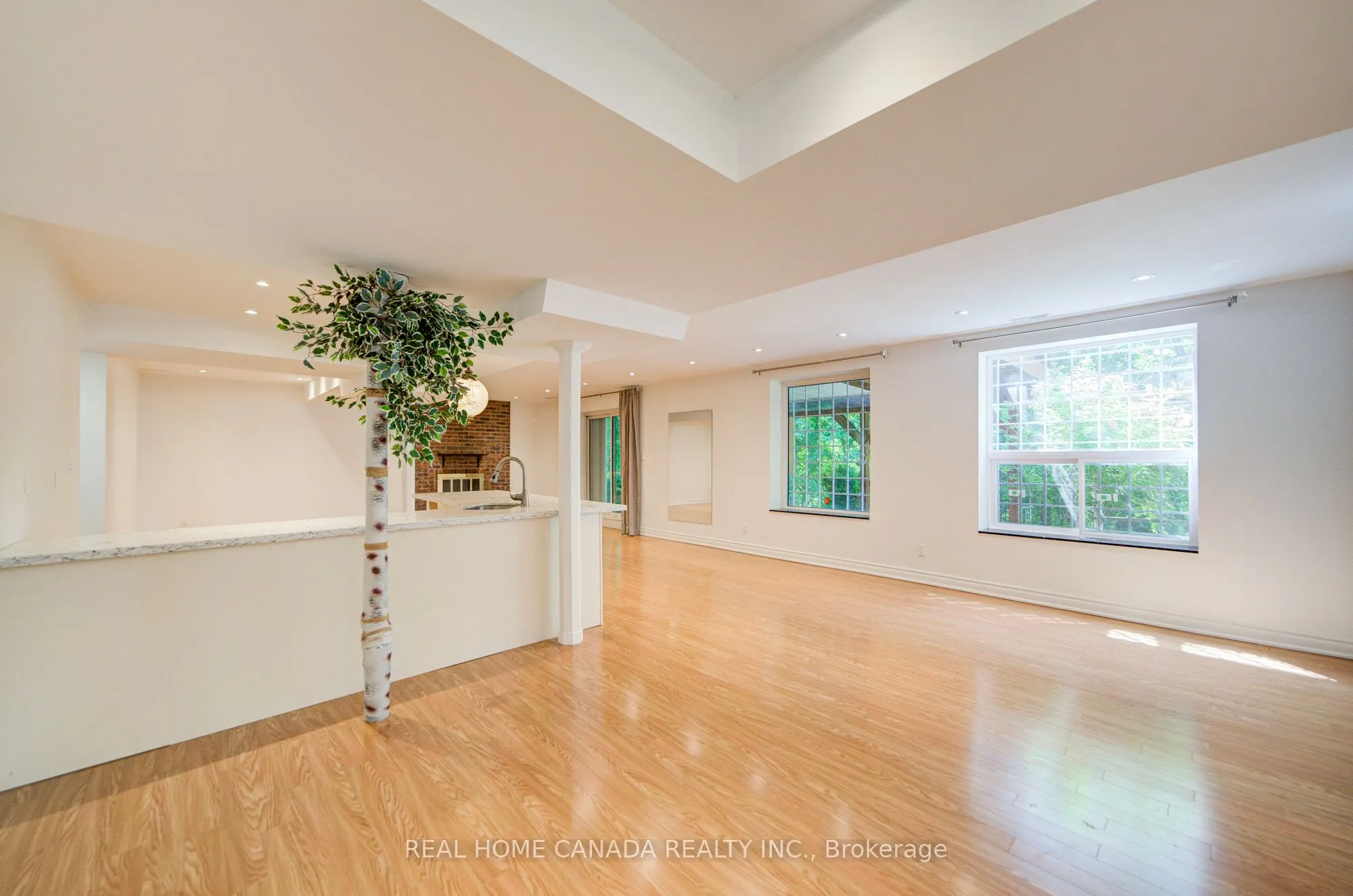 20 Saddletree Drive