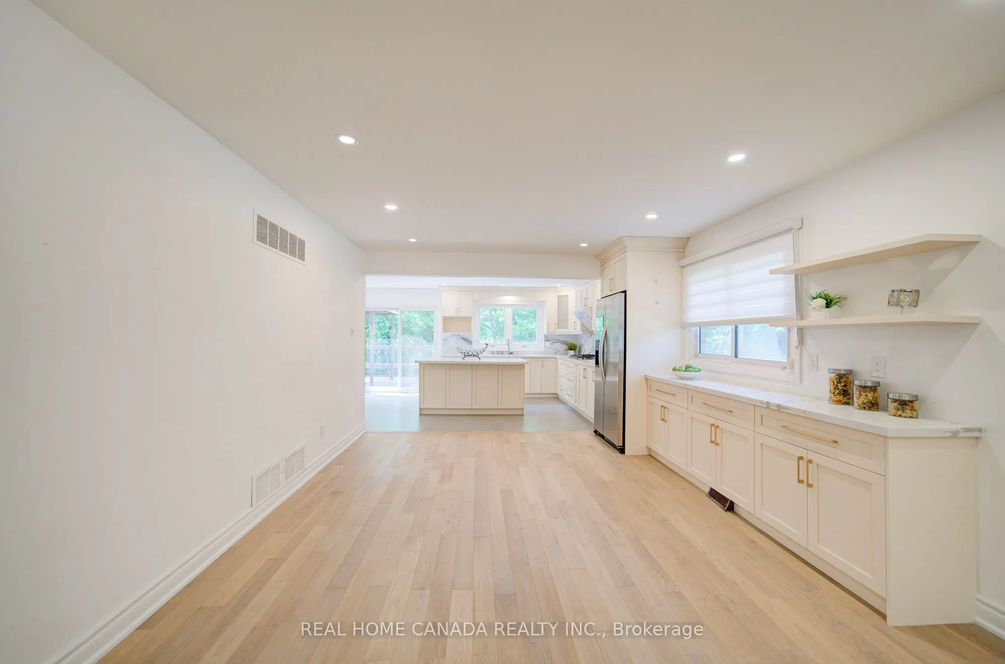 20 Saddletree Drive