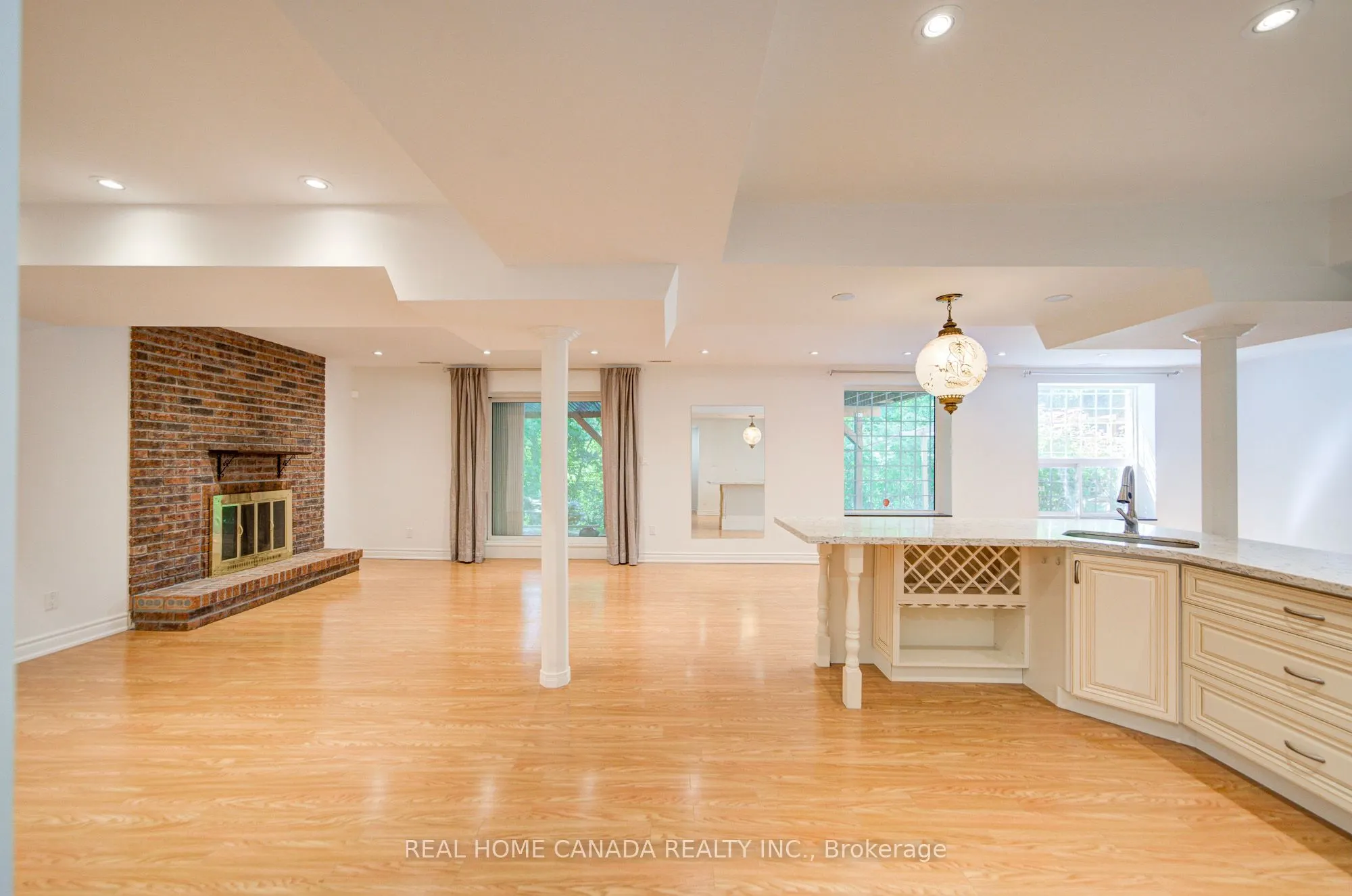20 Saddletree Drive