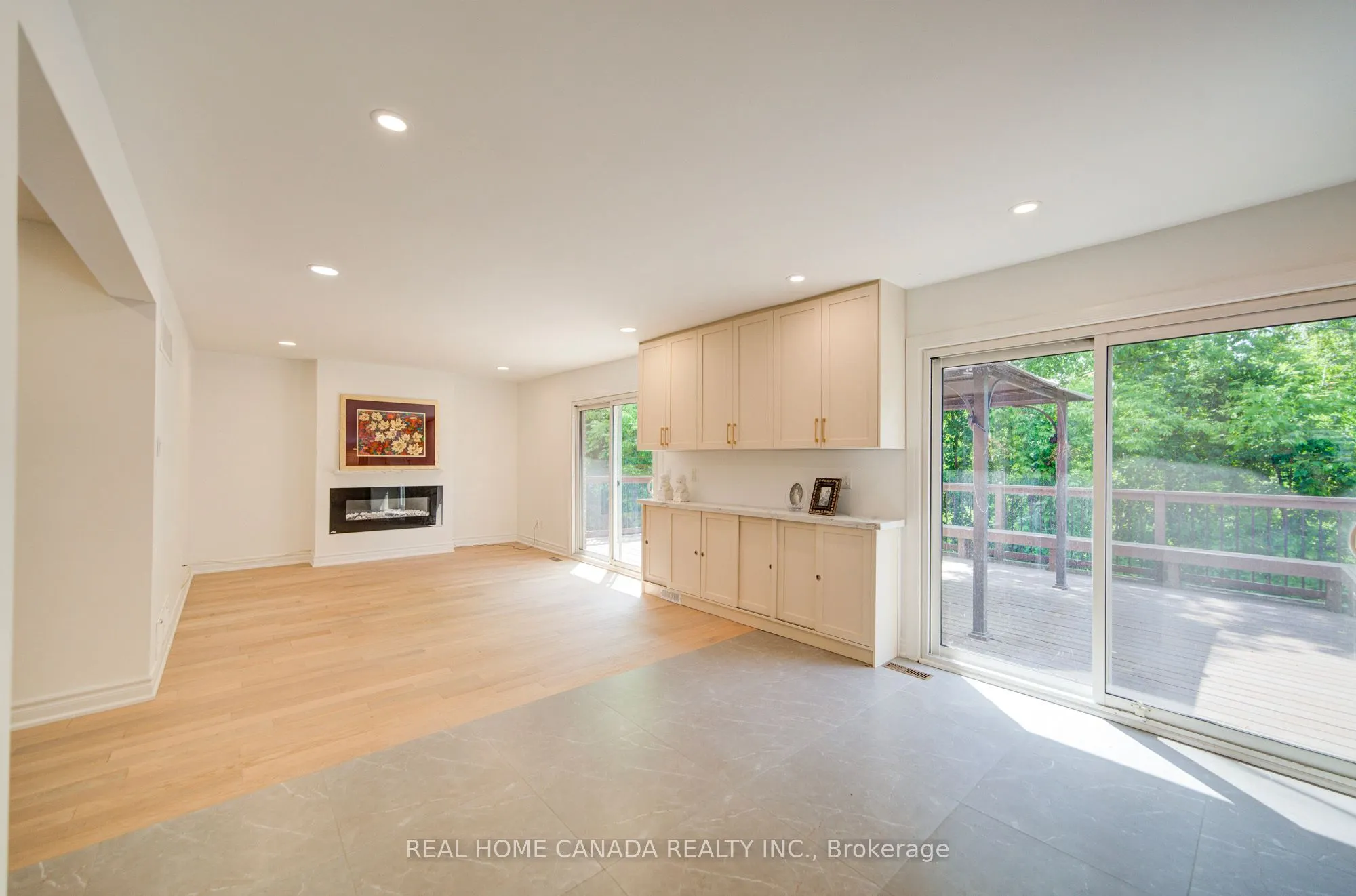 20 Saddletree Drive
