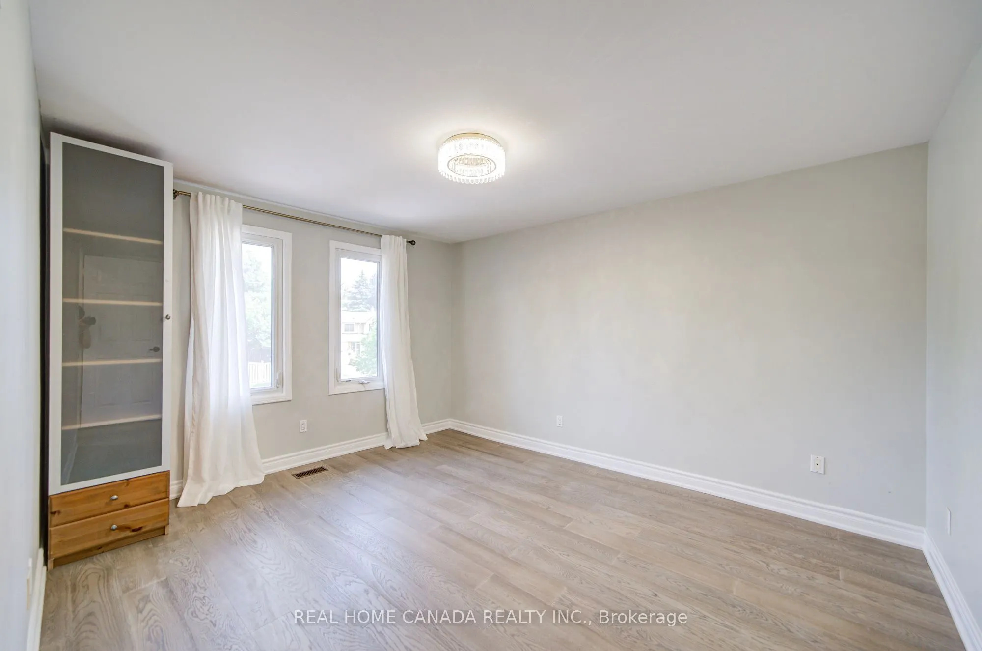 20 Saddletree Drive