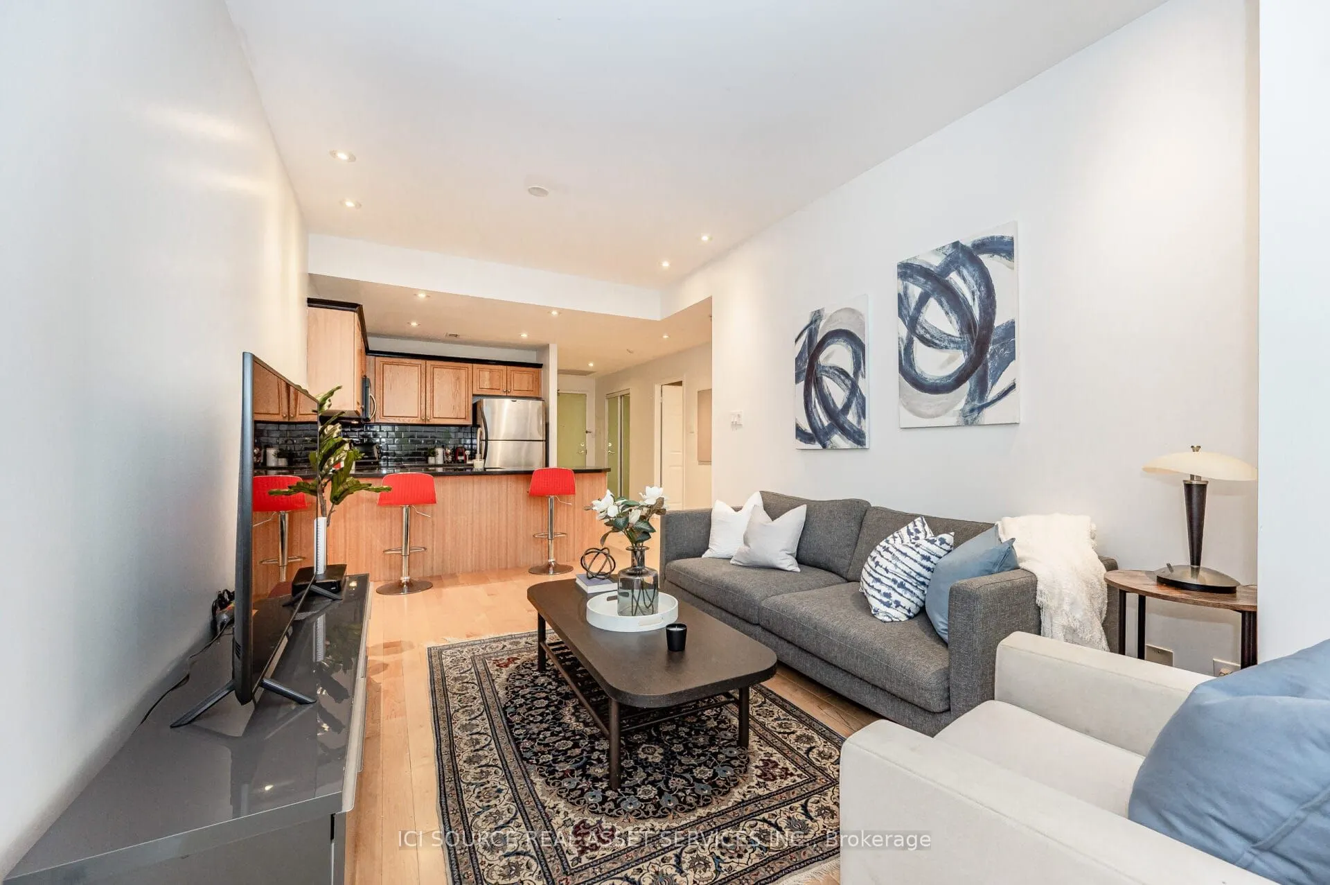 600 Eglinton Avenue E, #308
