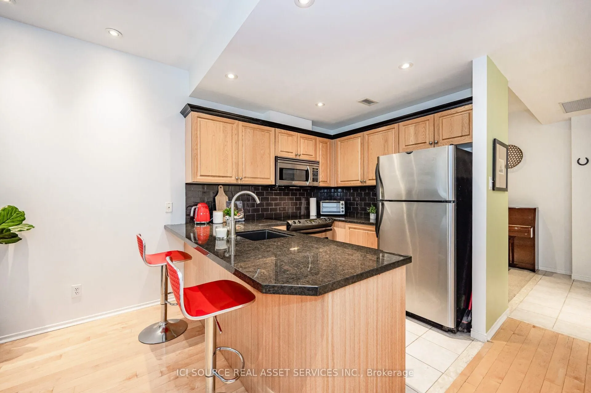 600 Eglinton Avenue E, #308