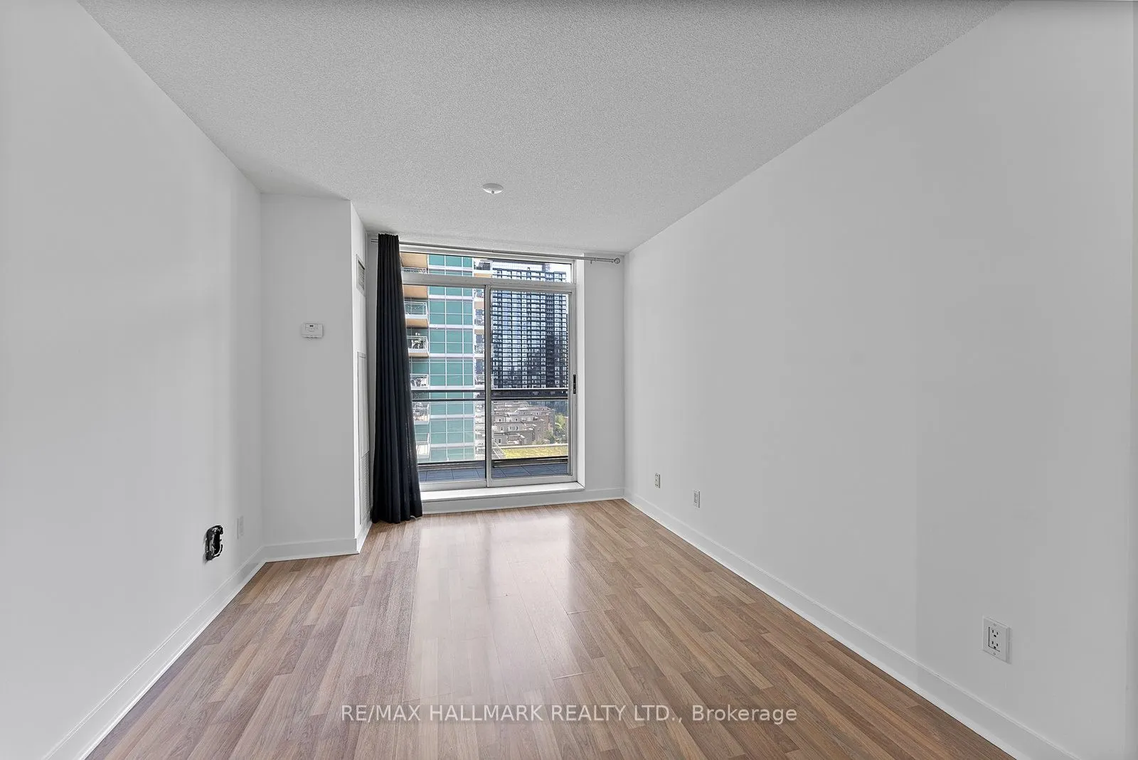 50 Lynn Williams Street, #902