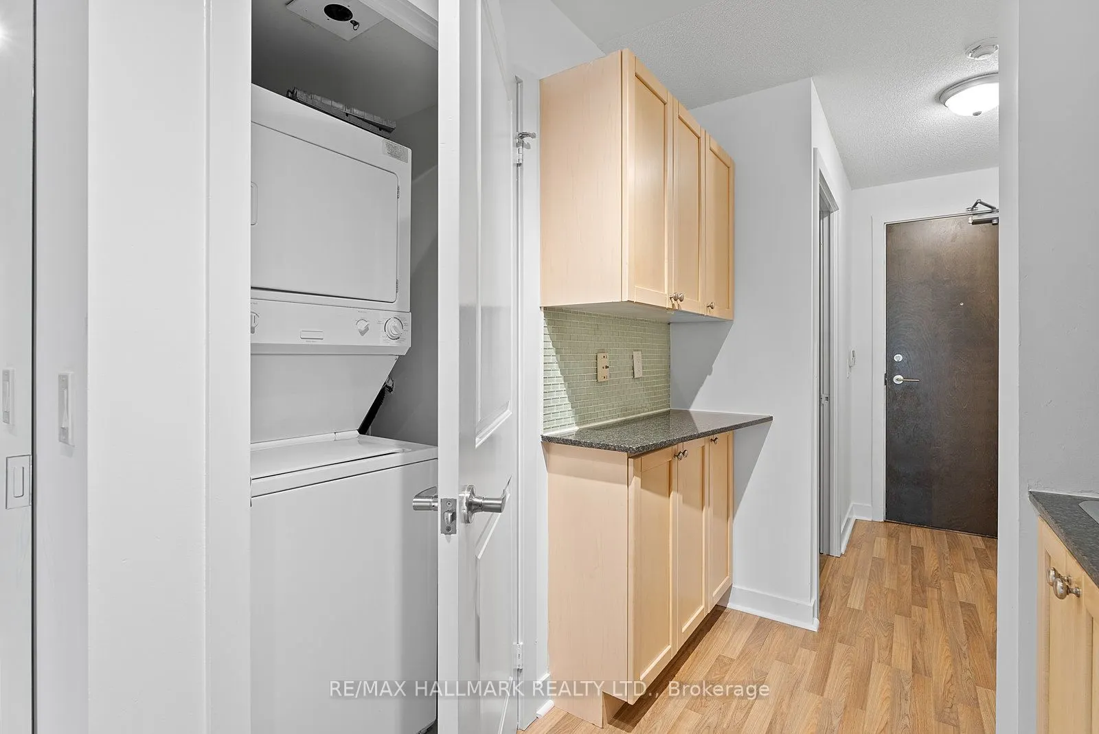 50 Lynn Williams Street, #902