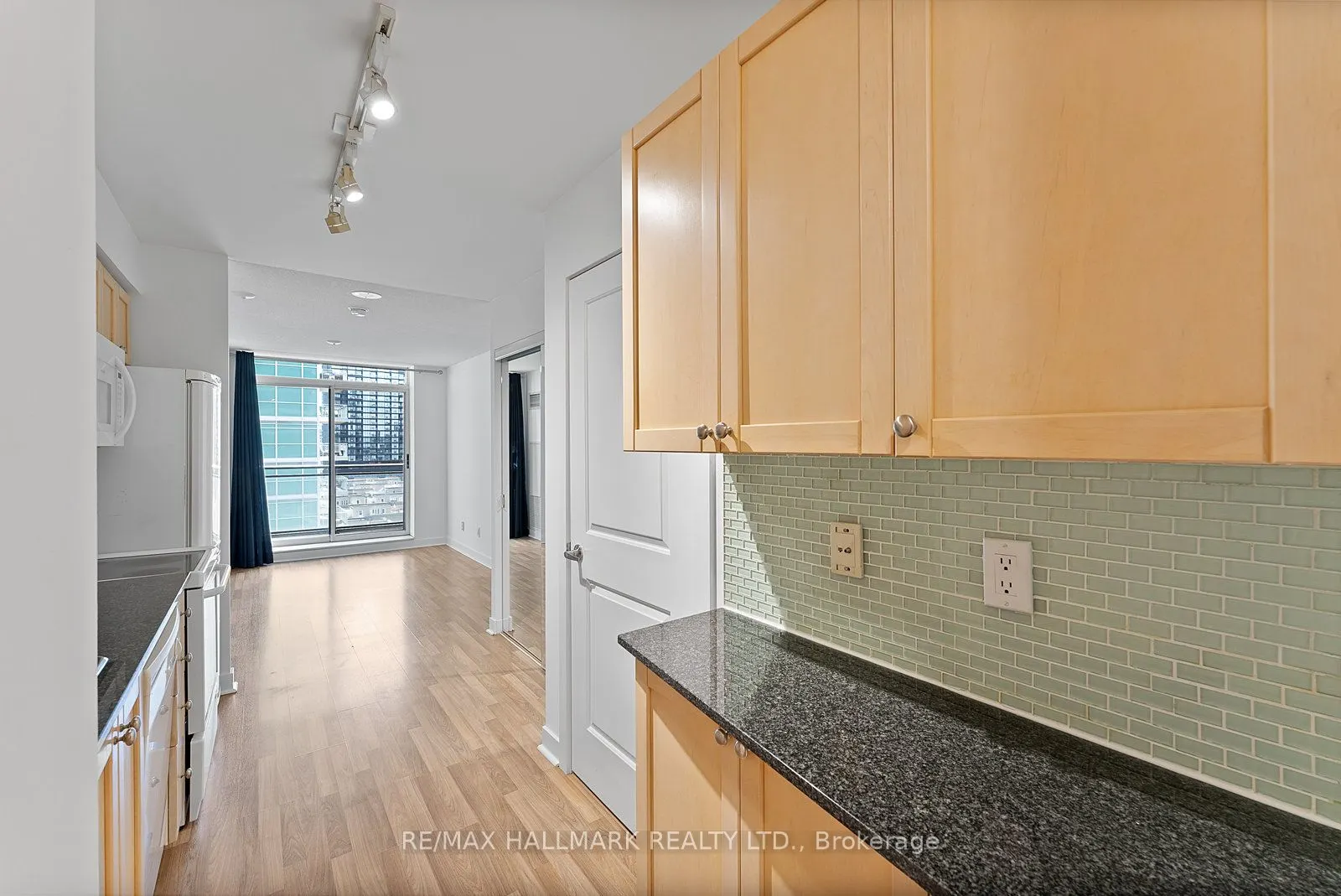 50 Lynn Williams Street, #902