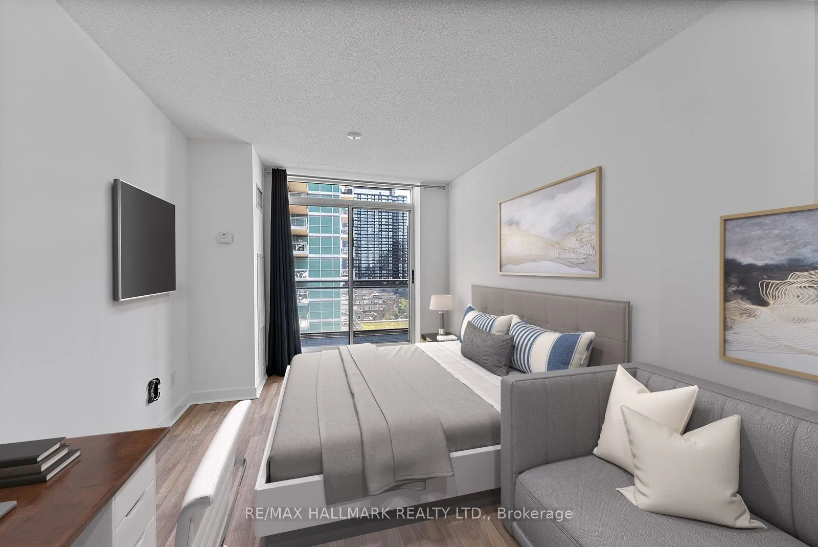 50 Lynn Williams Street, #902