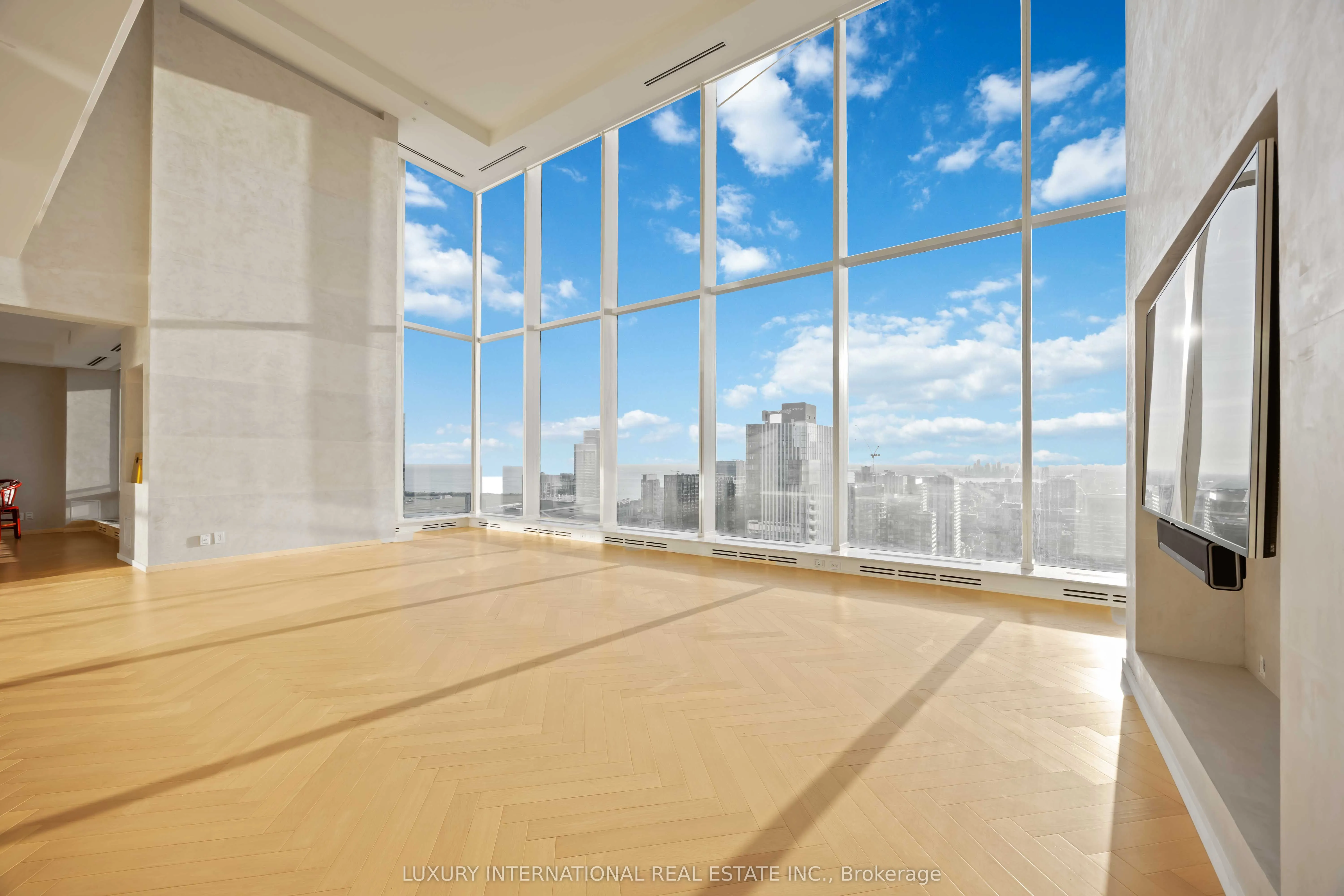 180 University Avenue, #5602