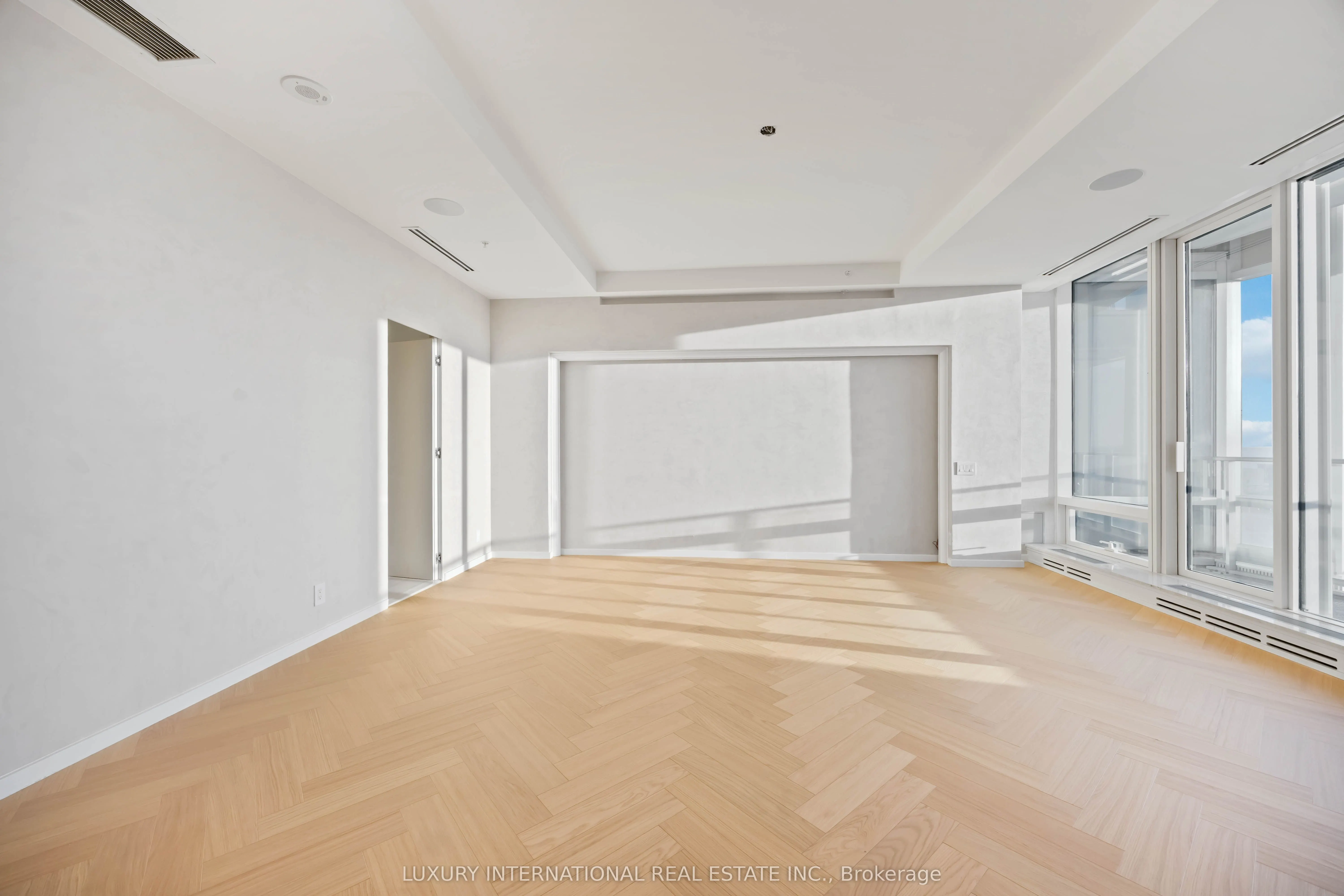 180 University Avenue, #5602