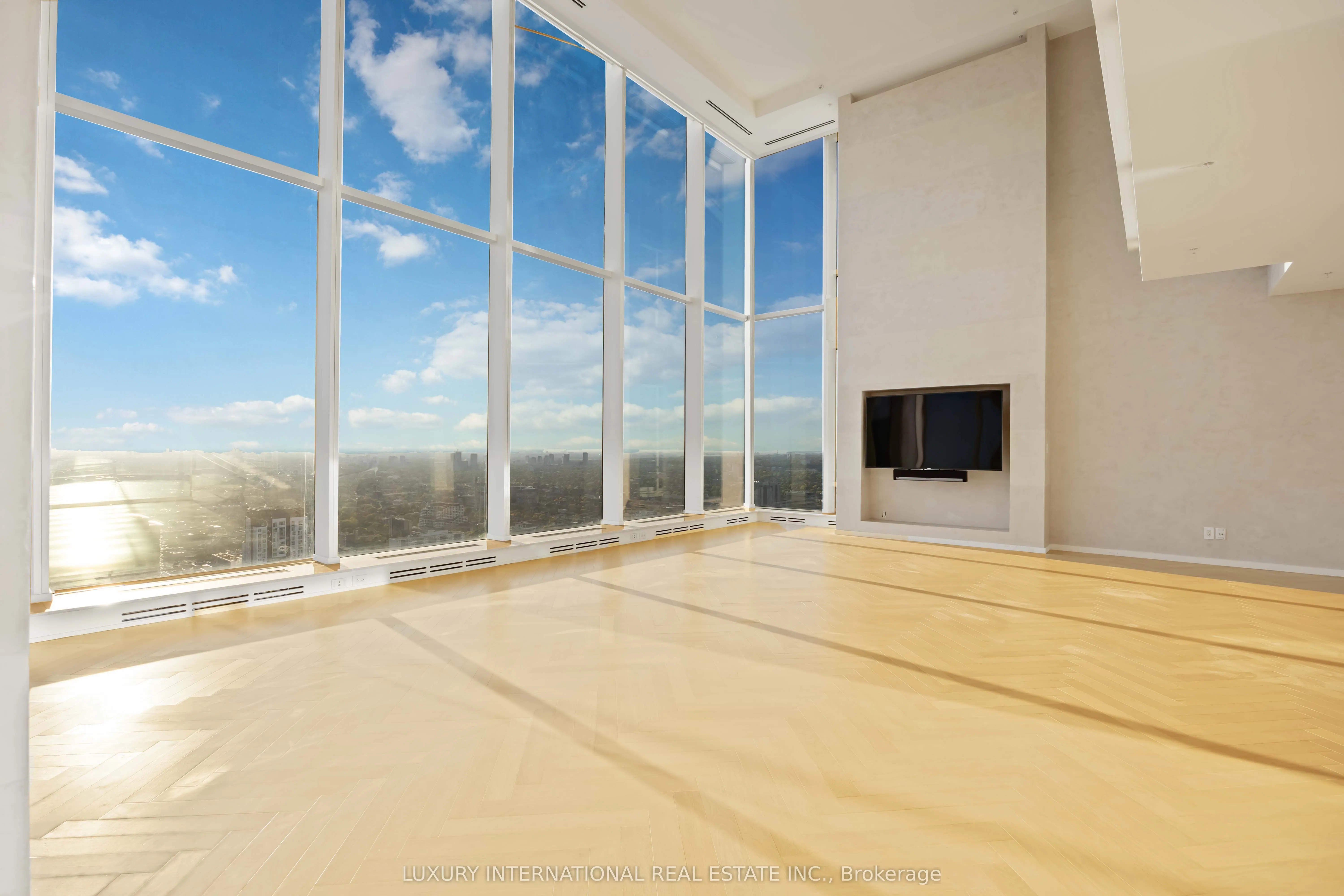 180 University Avenue, #5602
