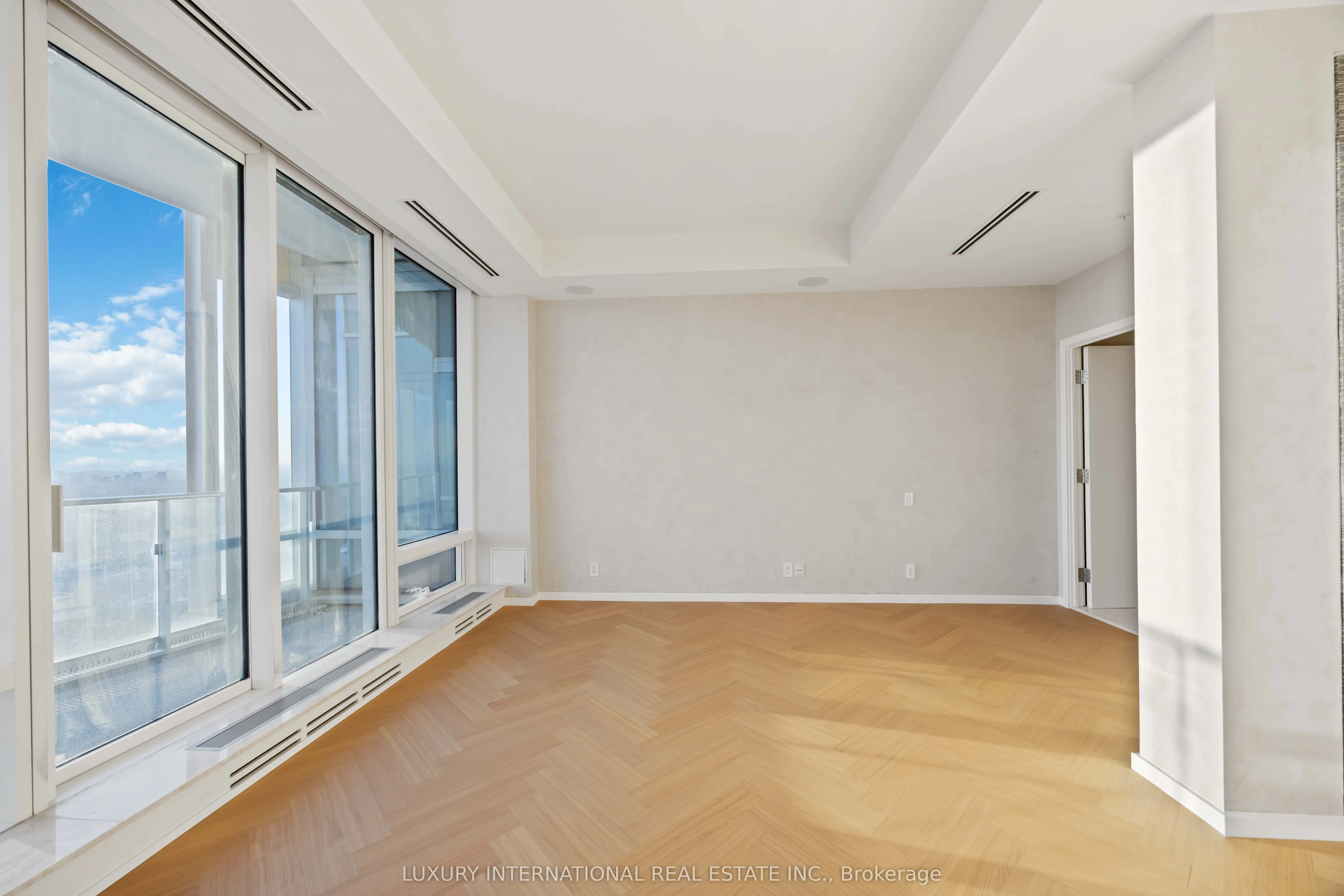 180 University Avenue, #5602