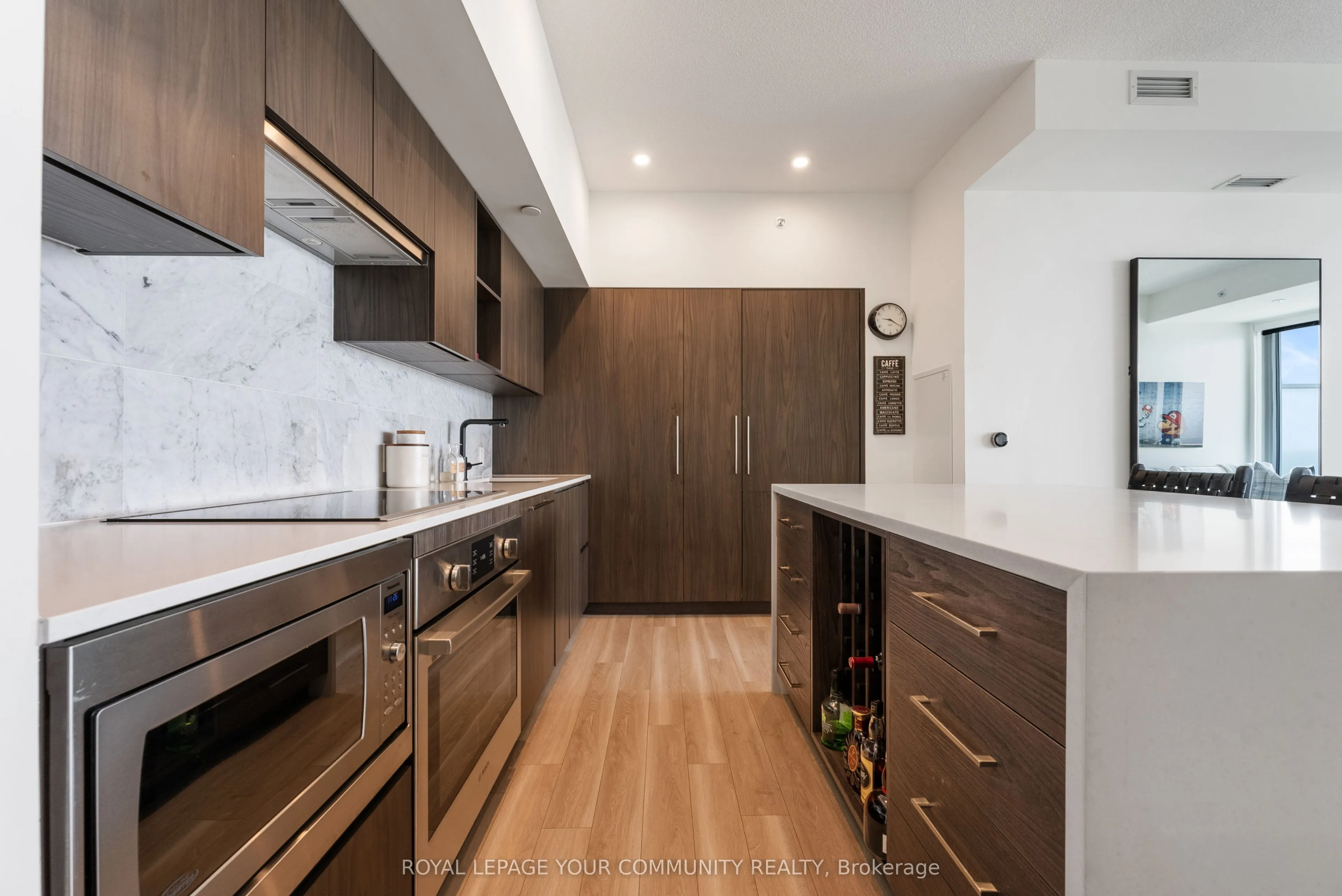 17 Bathurst Street, #3615