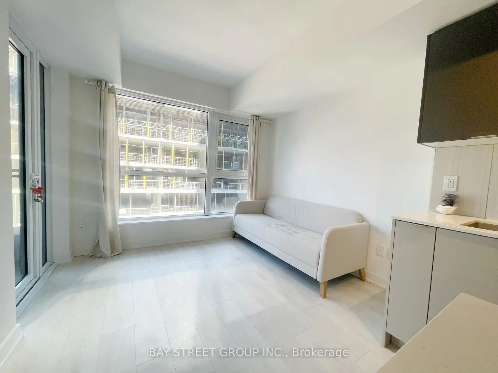 8 Tippett Road, #531