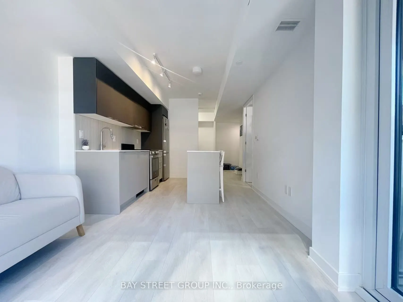8 Tippett Road, #531