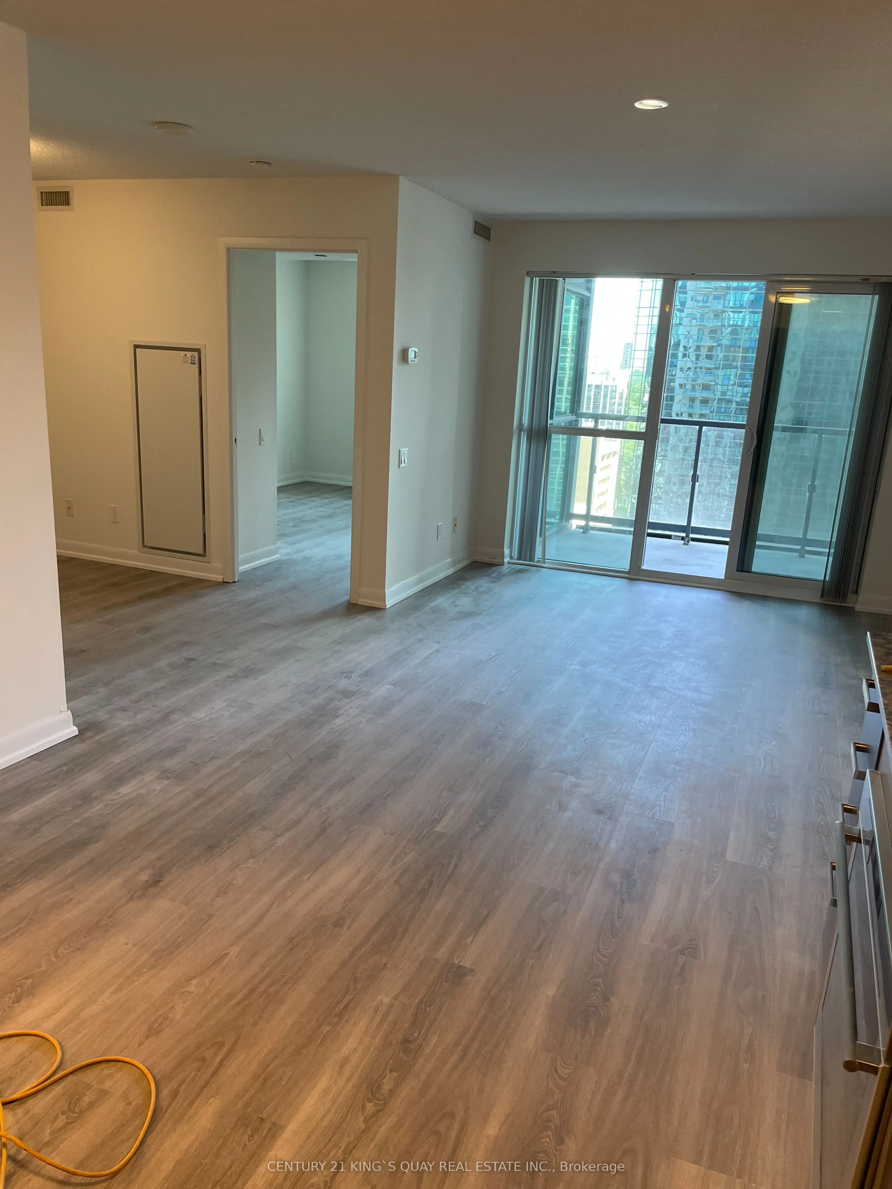 5168 Yonge Street, #2101