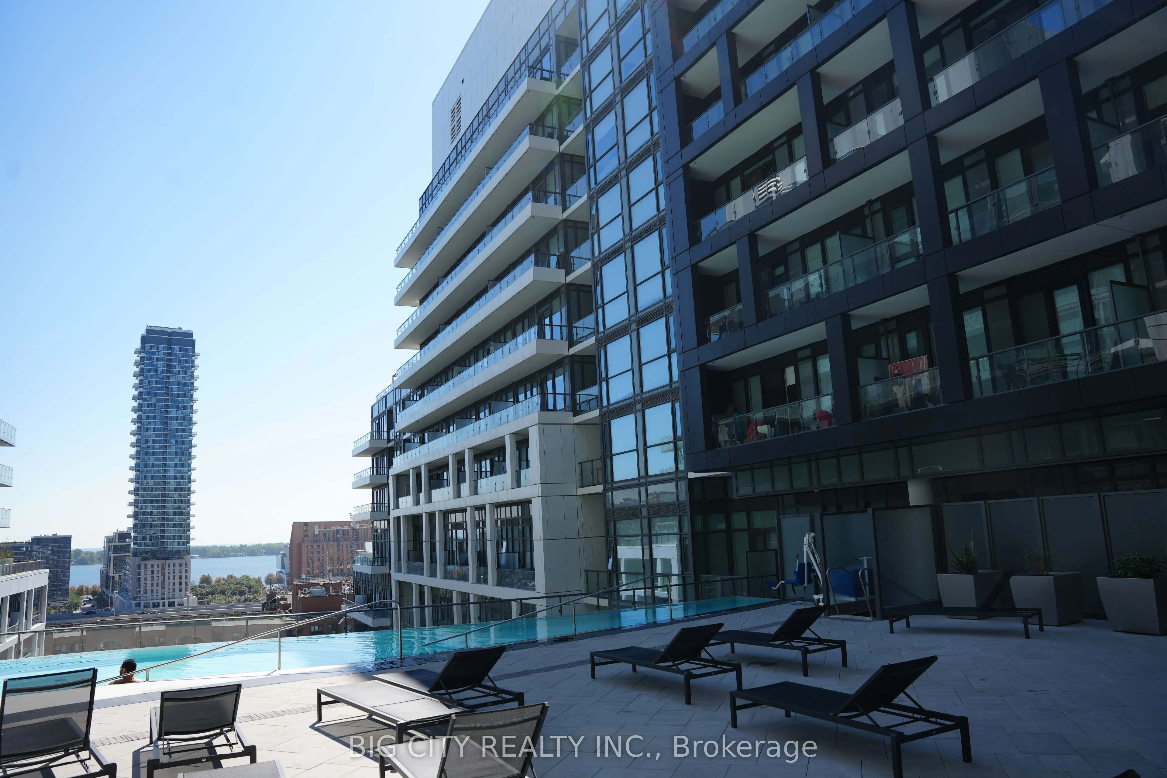 60 Princess Street, #716