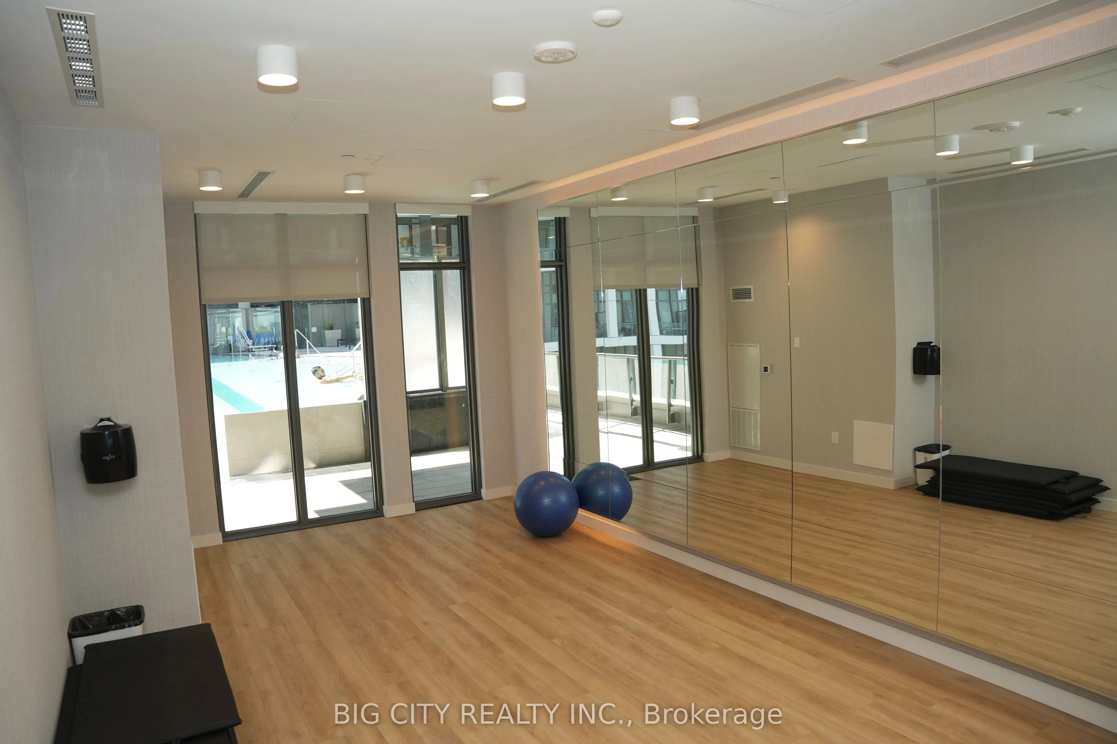60 Princess Street, #716