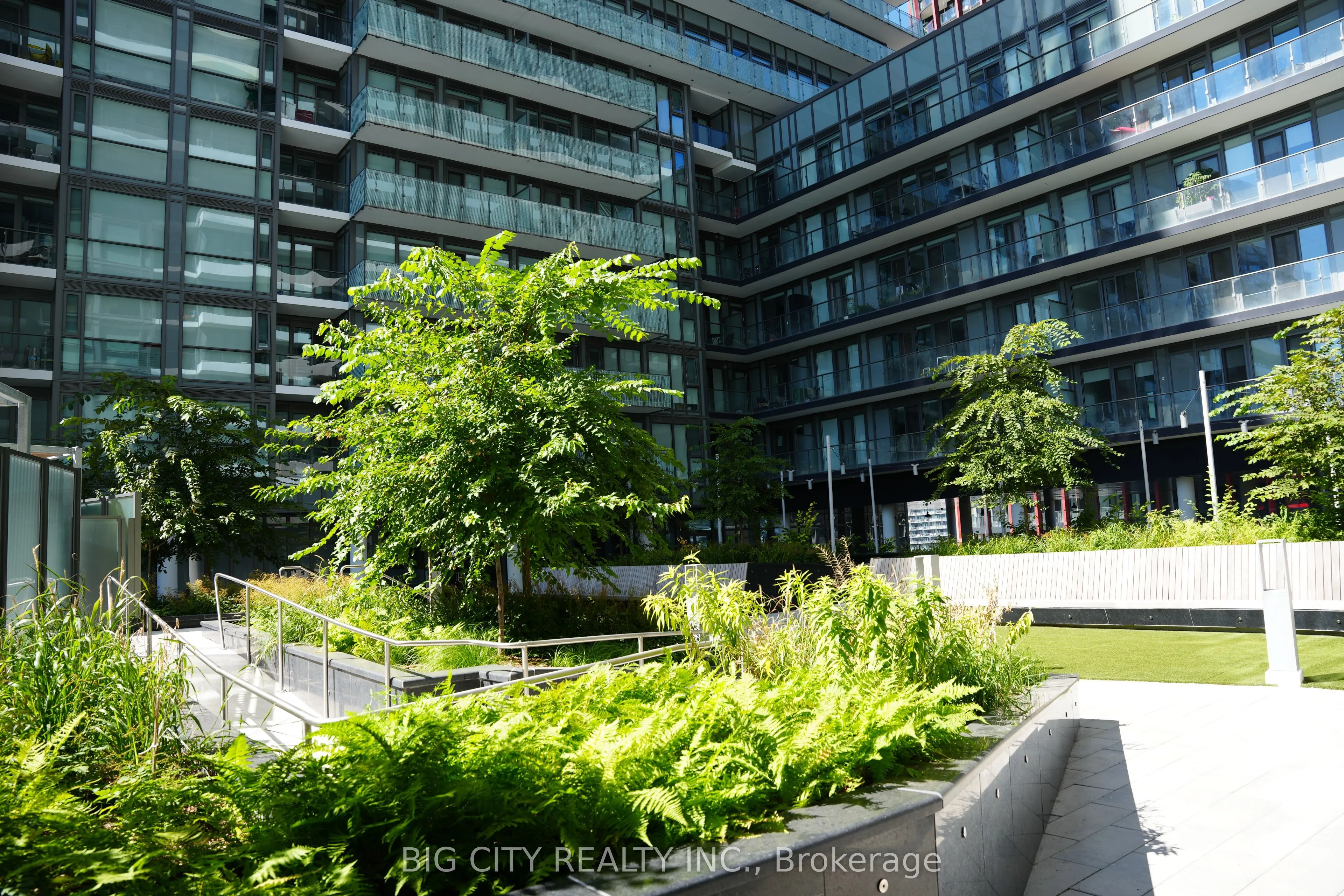 60 Princess Street, #716