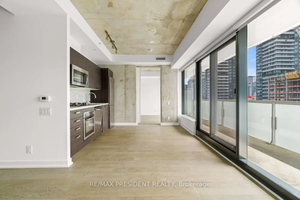 11 Charlotte Street, #2301