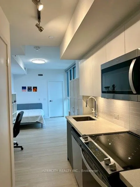 30 Tretti Way, #1201