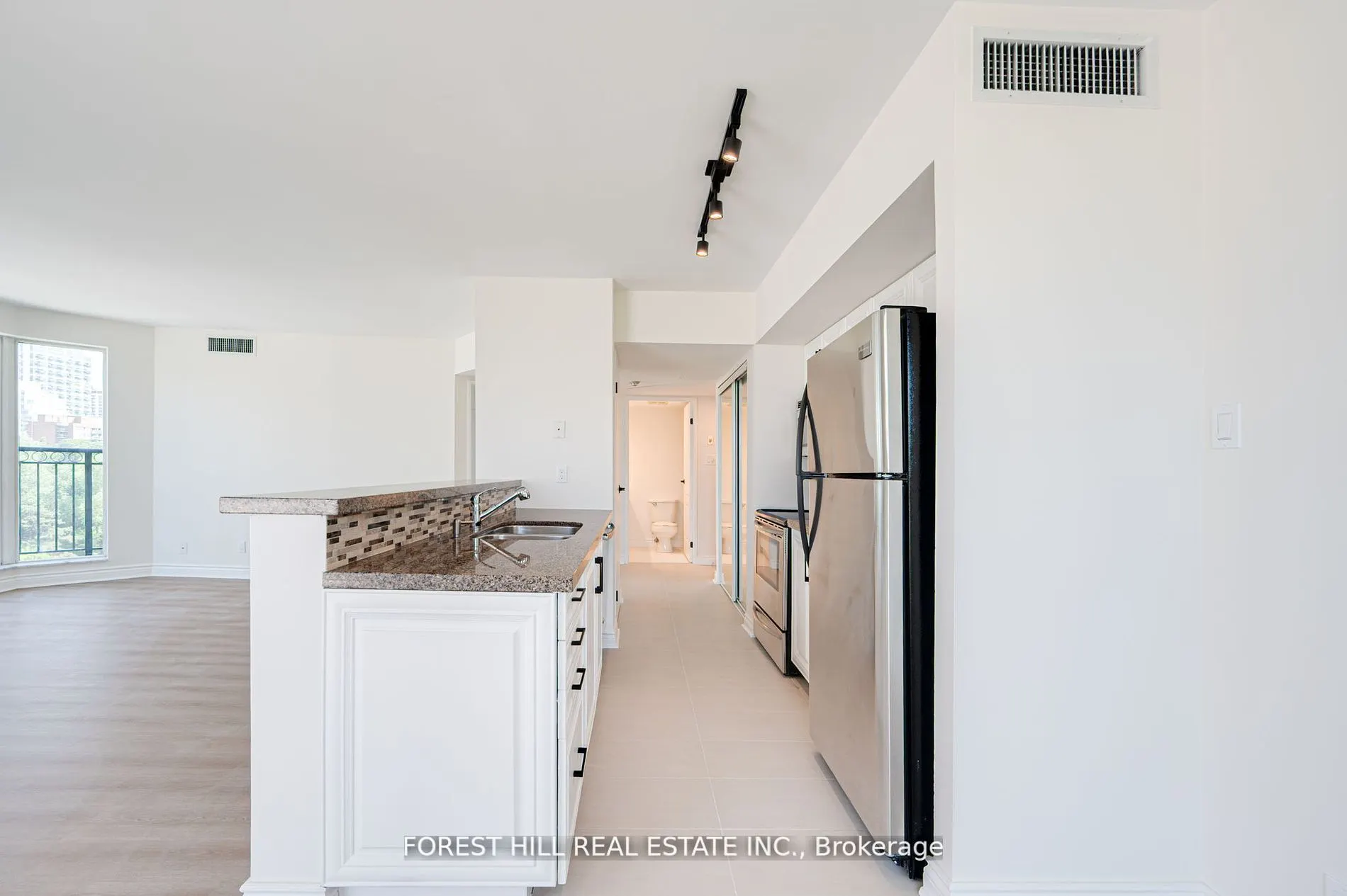 97 Lawton Boulevard, #804