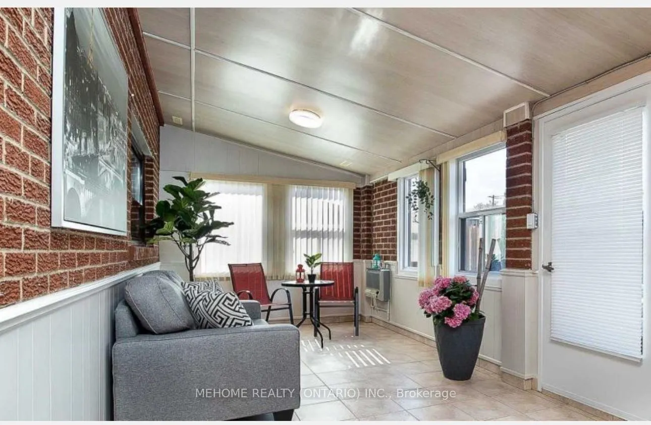 20 Faye Drive, #Lower