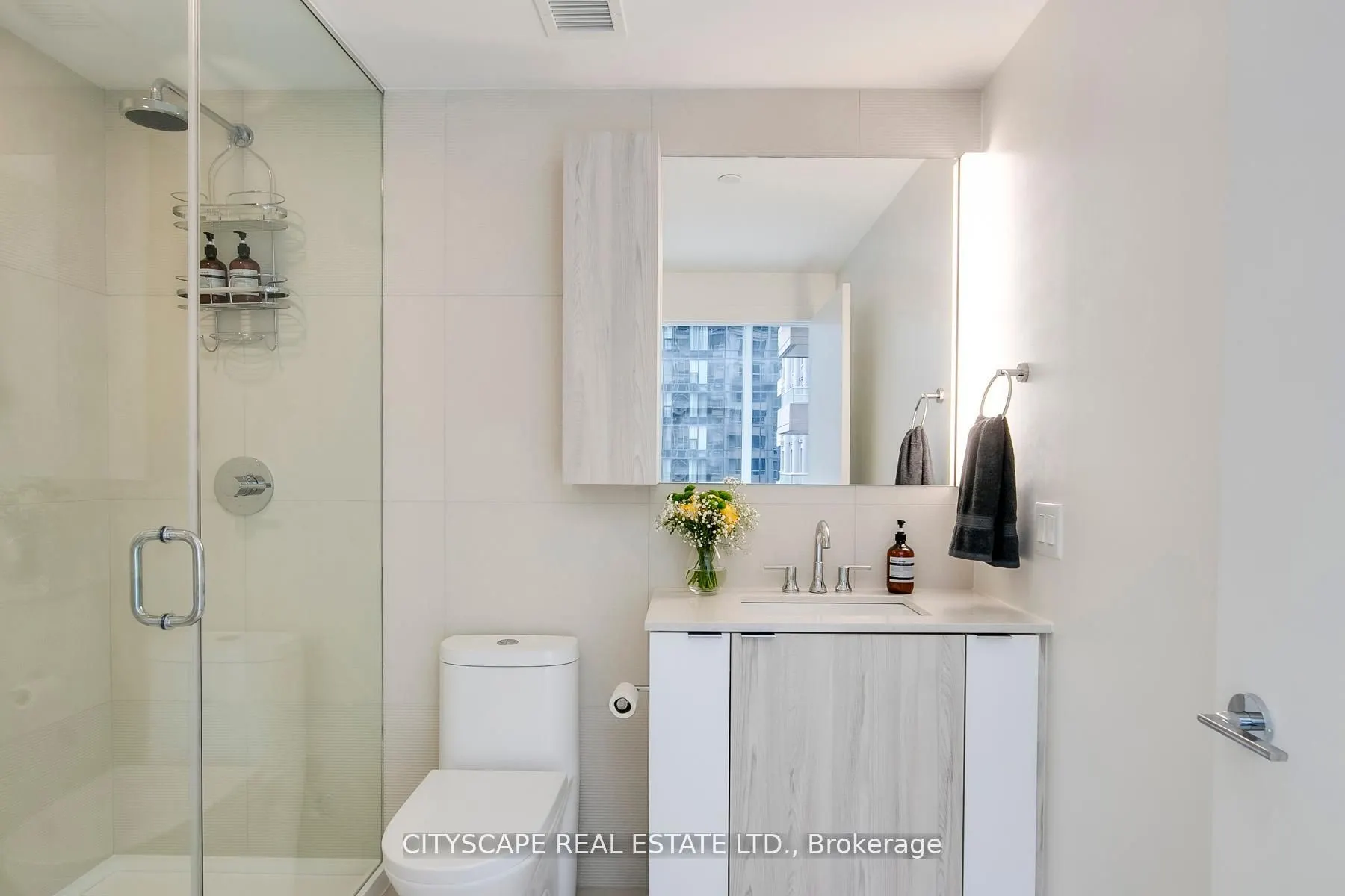 15 Mercer Street, #708