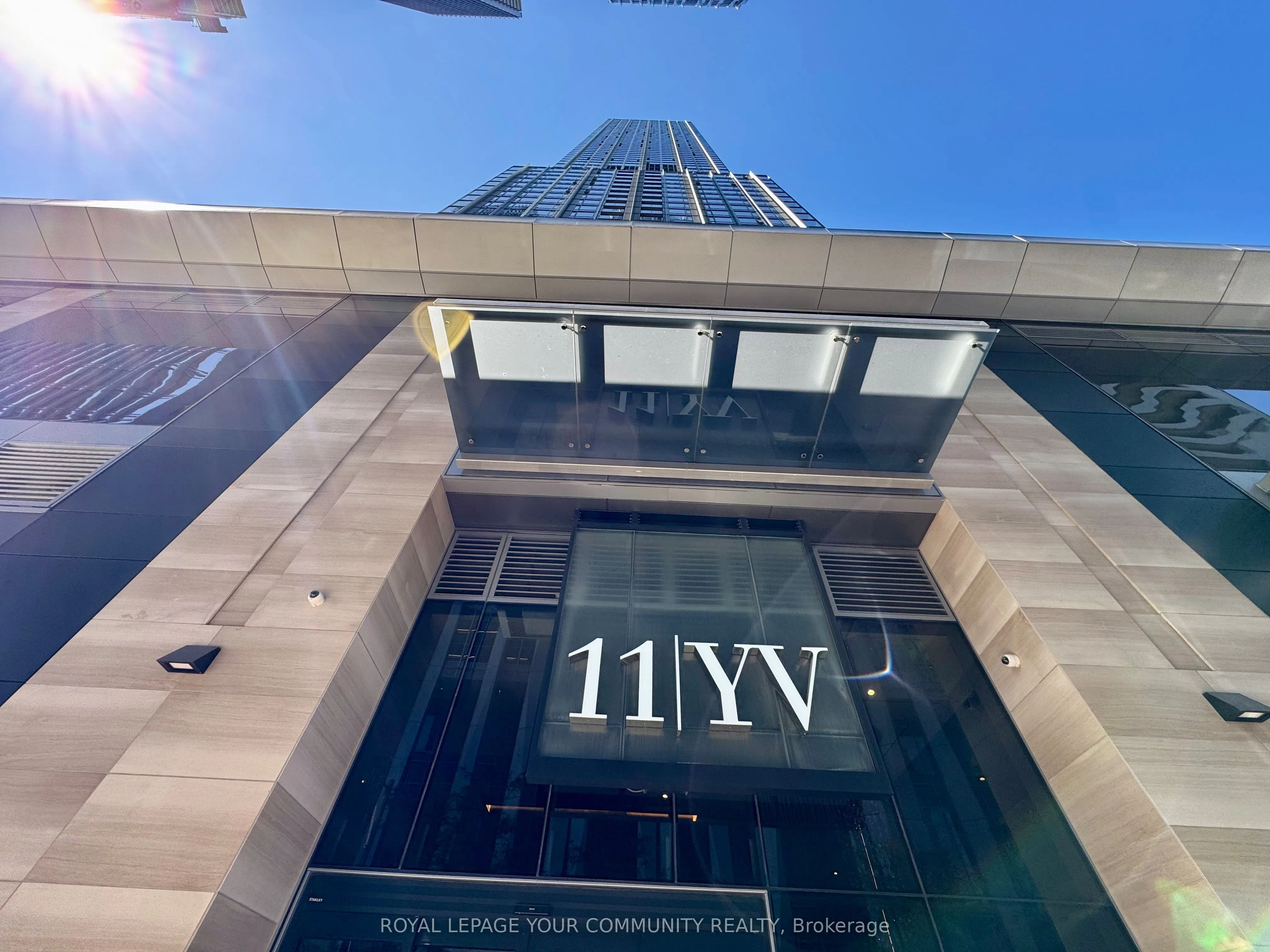 11 Yorkville Avenue, #2114