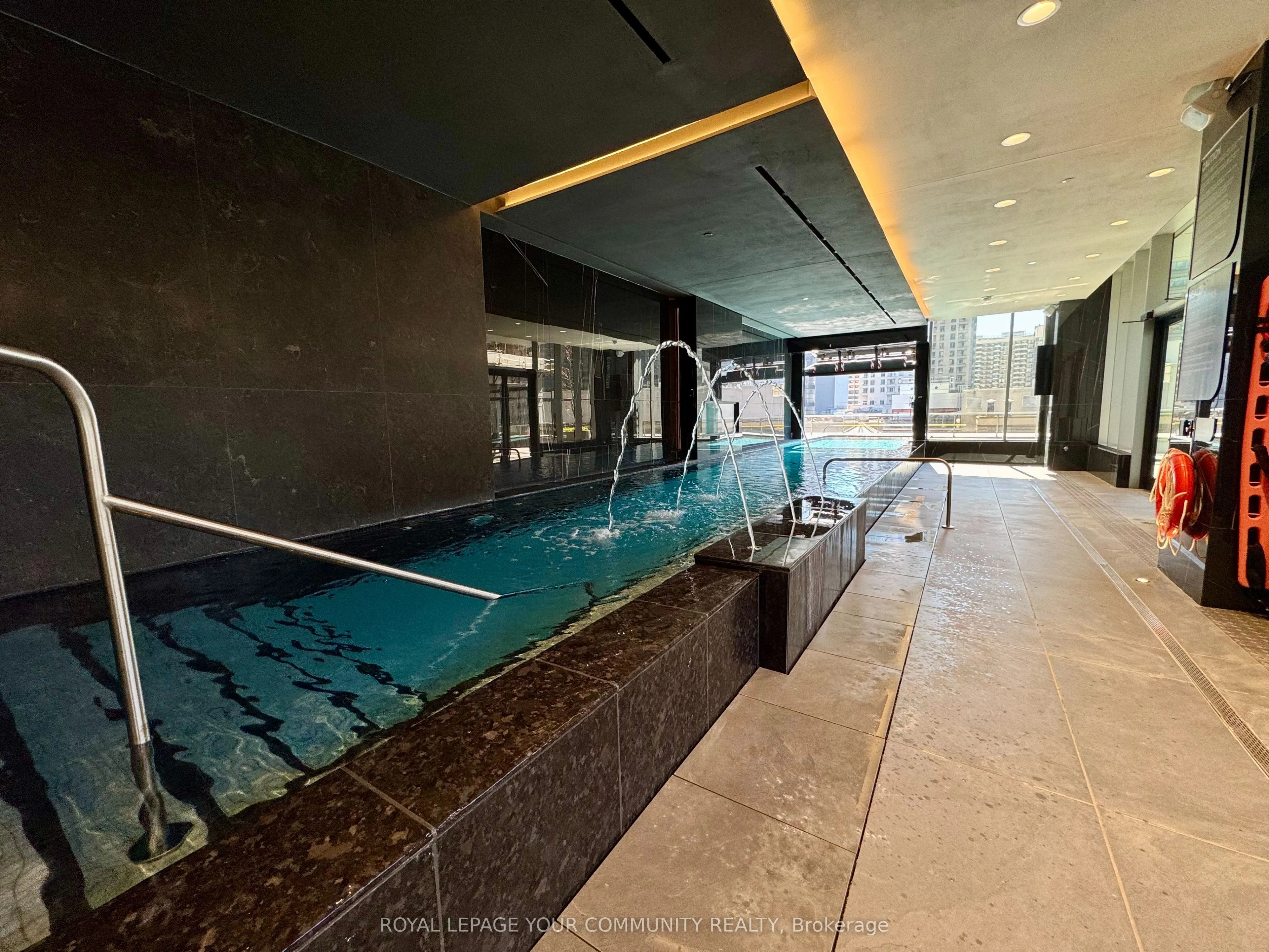 11 Yorkville Avenue, #2114