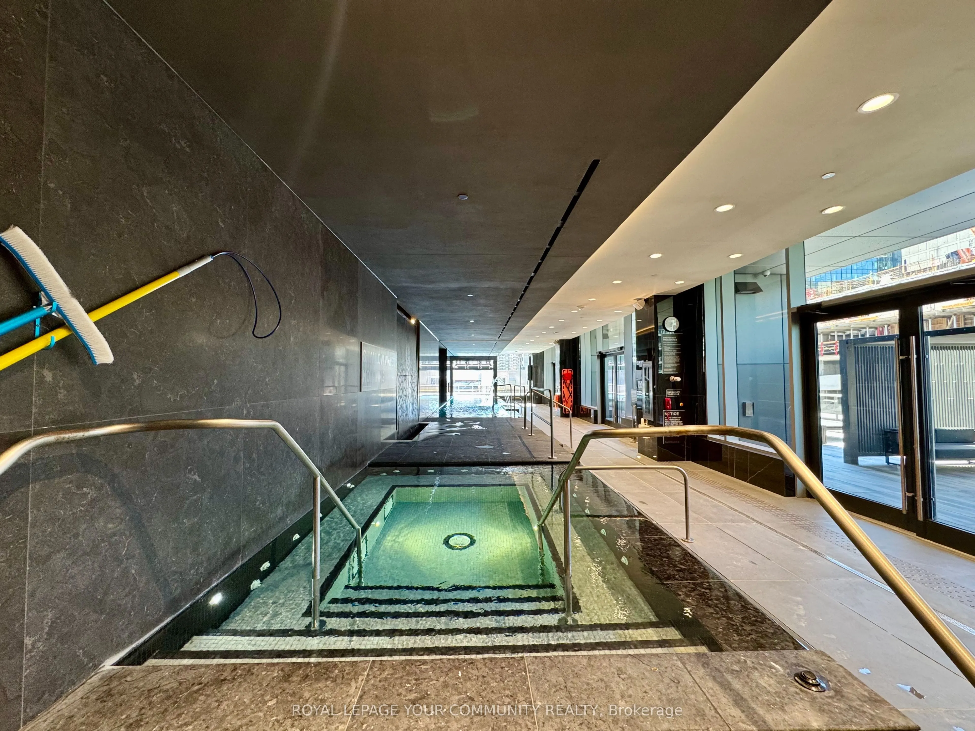 11 Yorkville Avenue, #2114