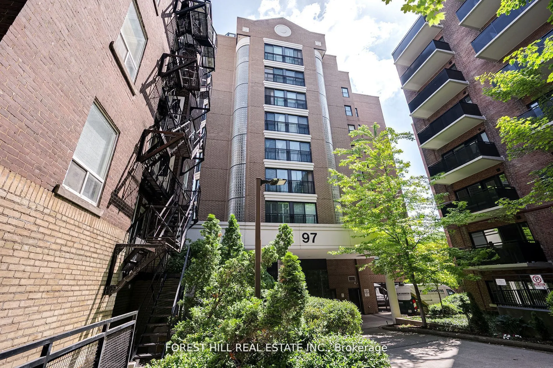 97 Lawton Boulevard, #804