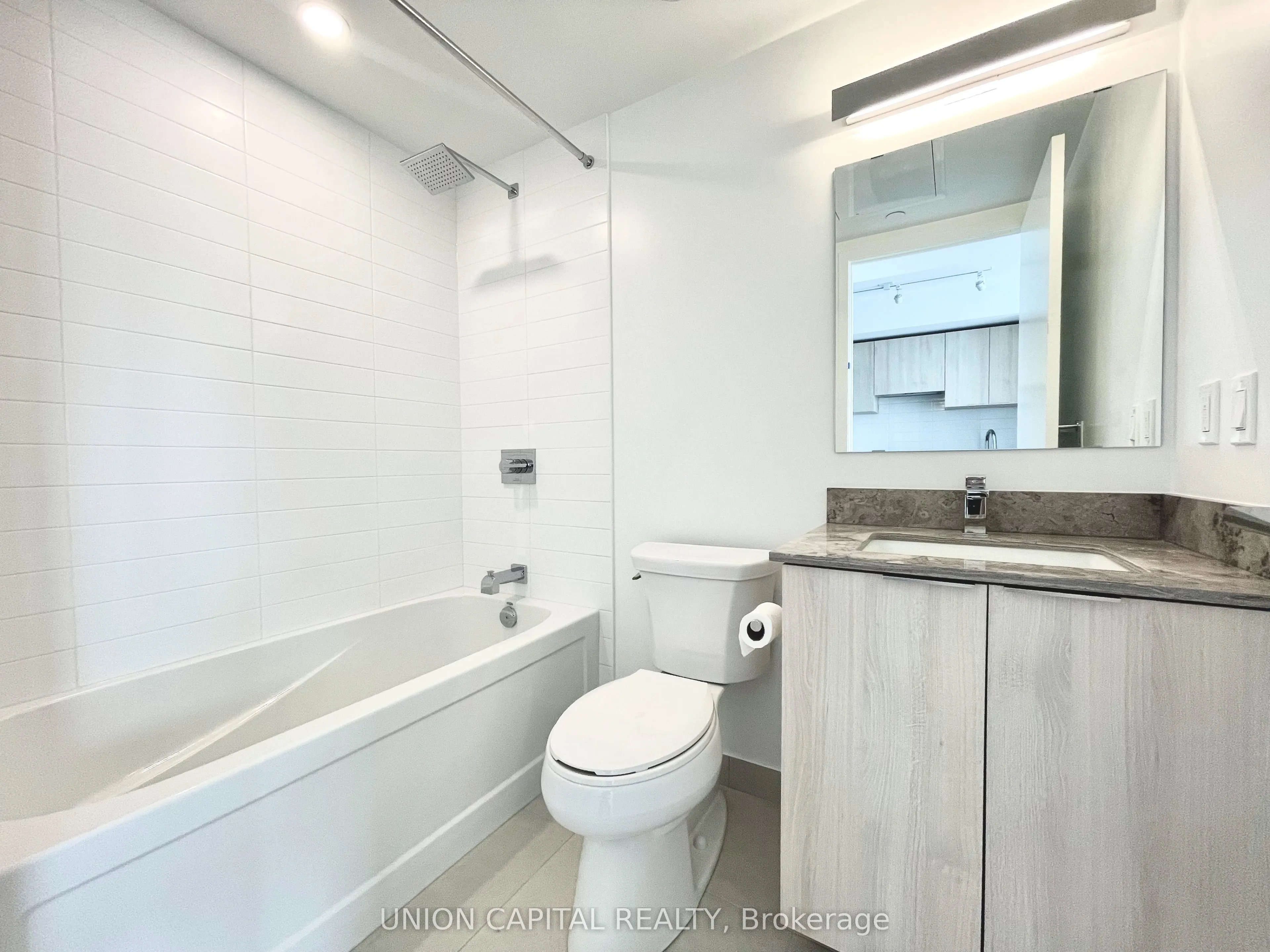501 Yonge Street, #2306