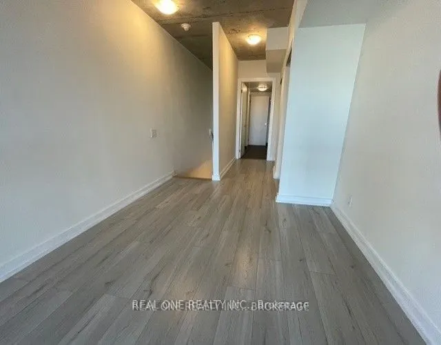 5 Hanna Avenue, #520