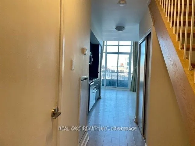 5 Hanna Avenue, #520
