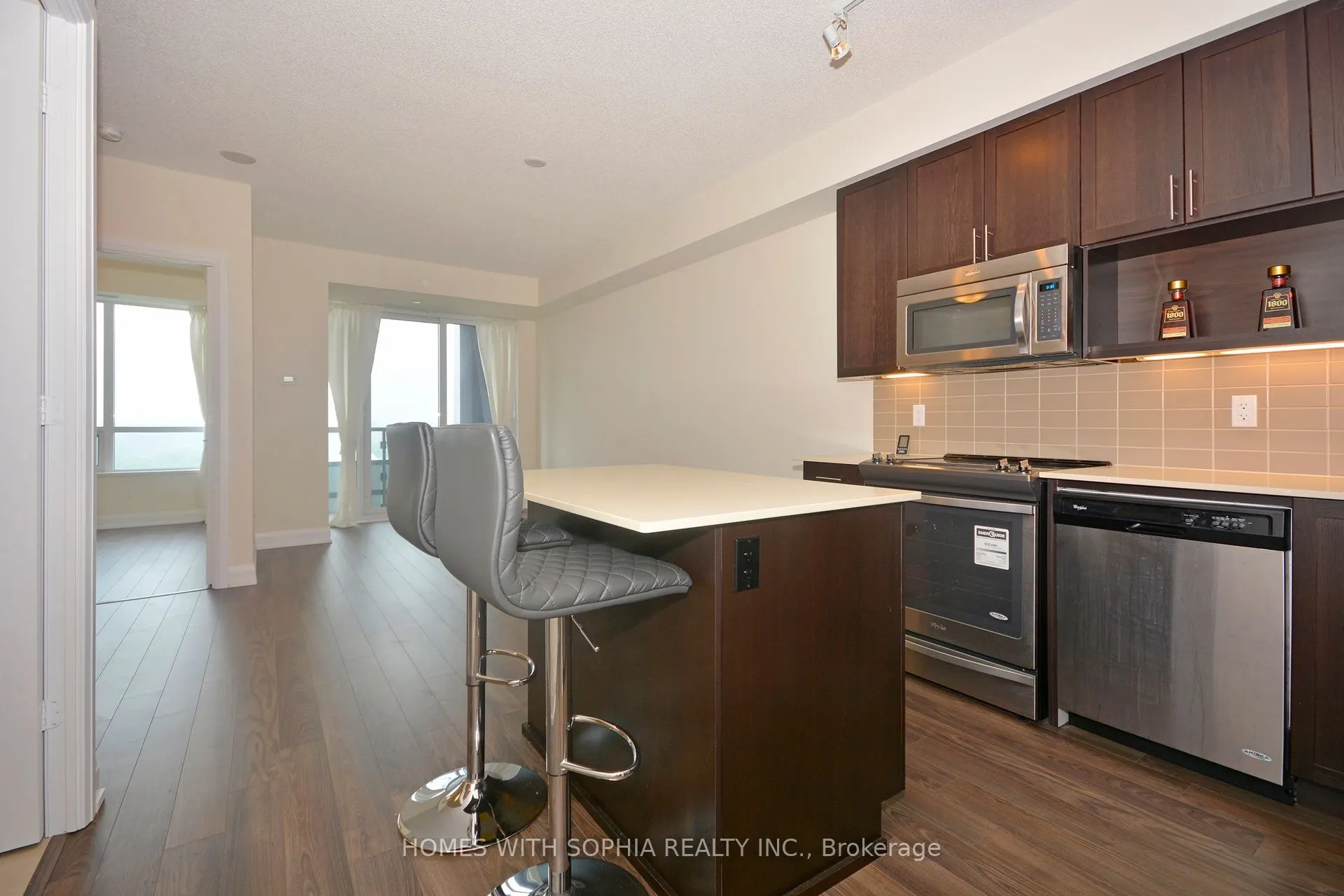 18 Graydon Hall Drive, #2004