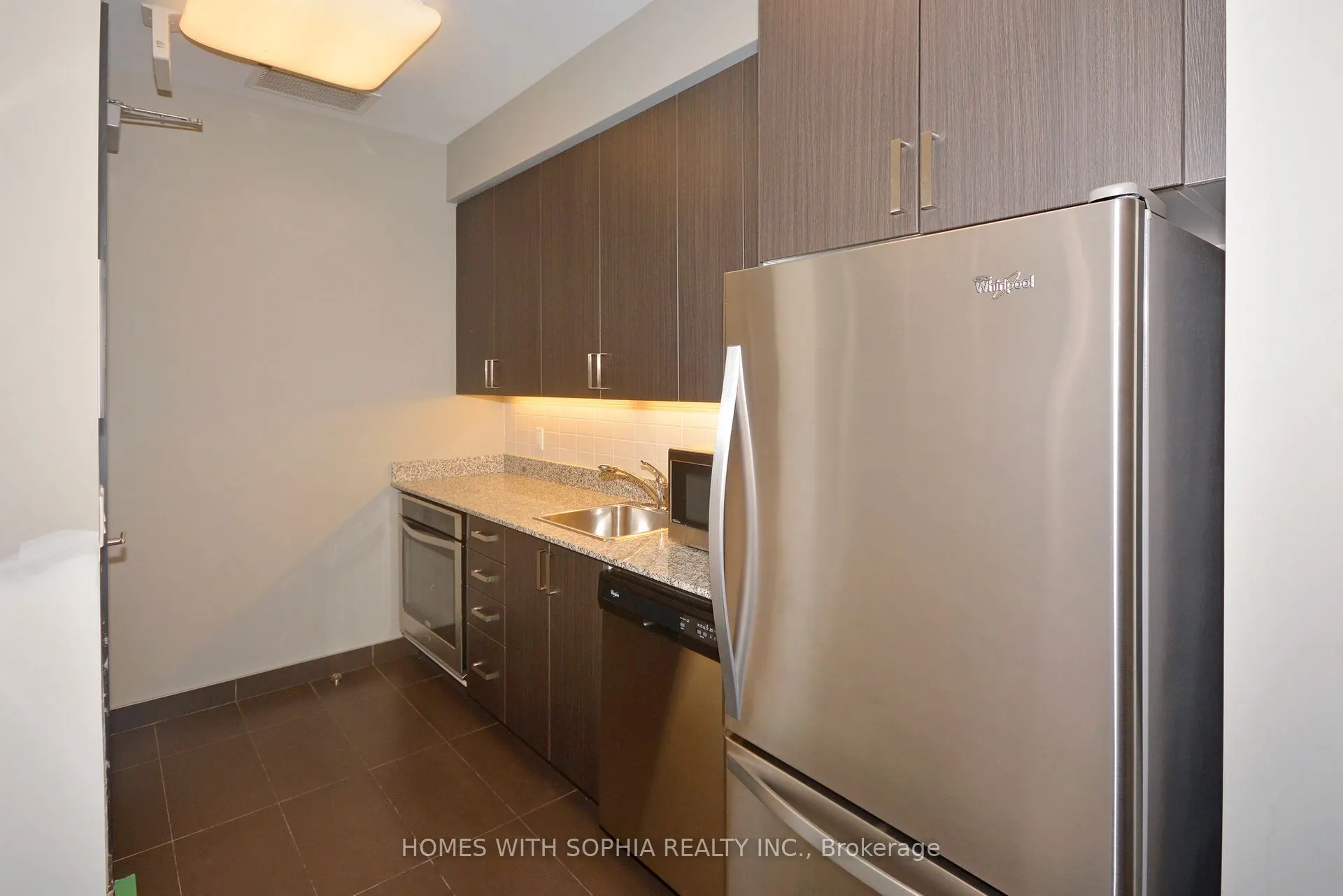 18 Graydon Hall Drive, #2004