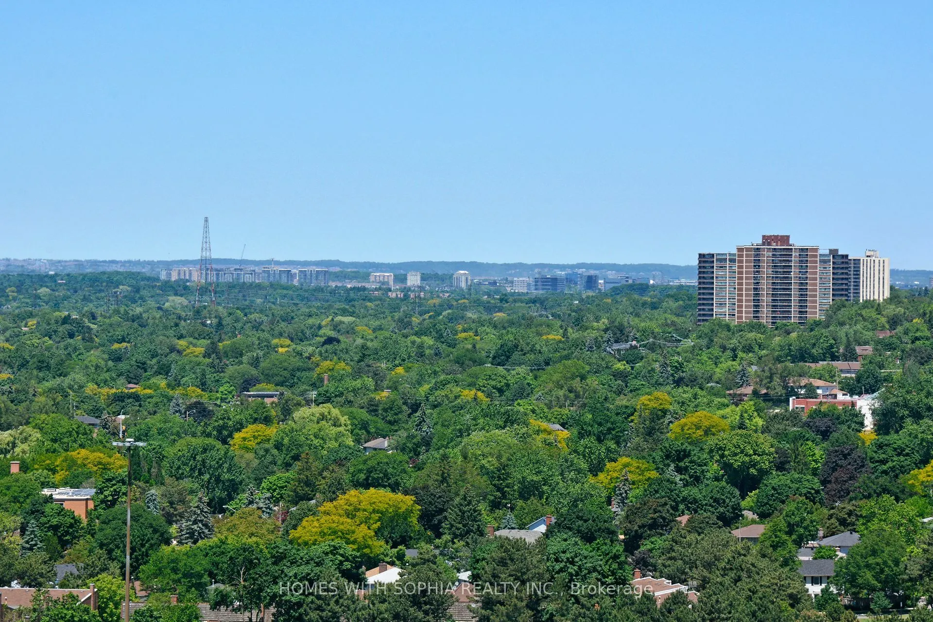 18 Graydon Hall Drive, #2004