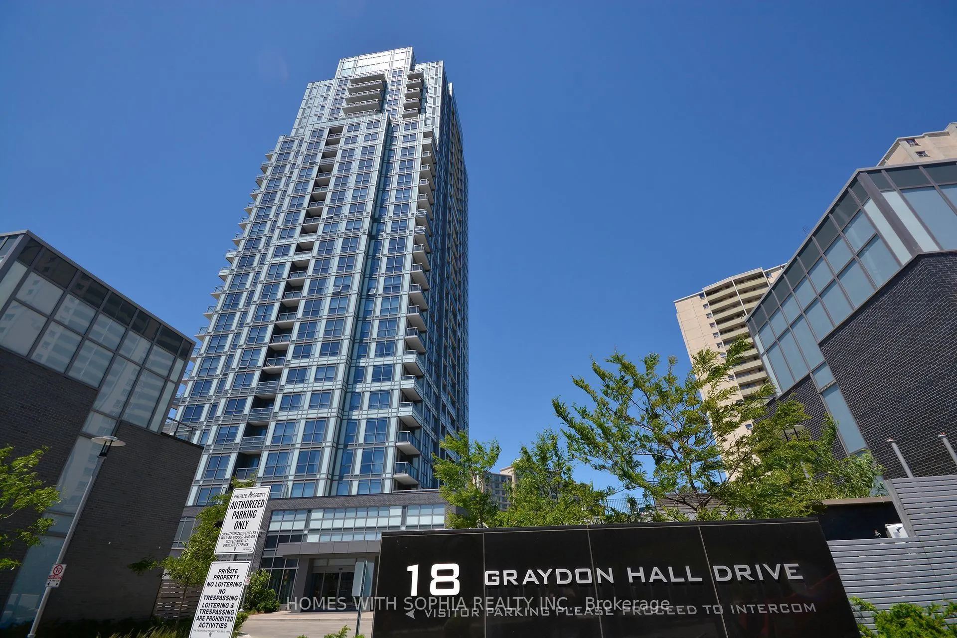 18 Graydon Hall Drive, #2004