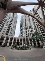 15 Northtown Way, #225