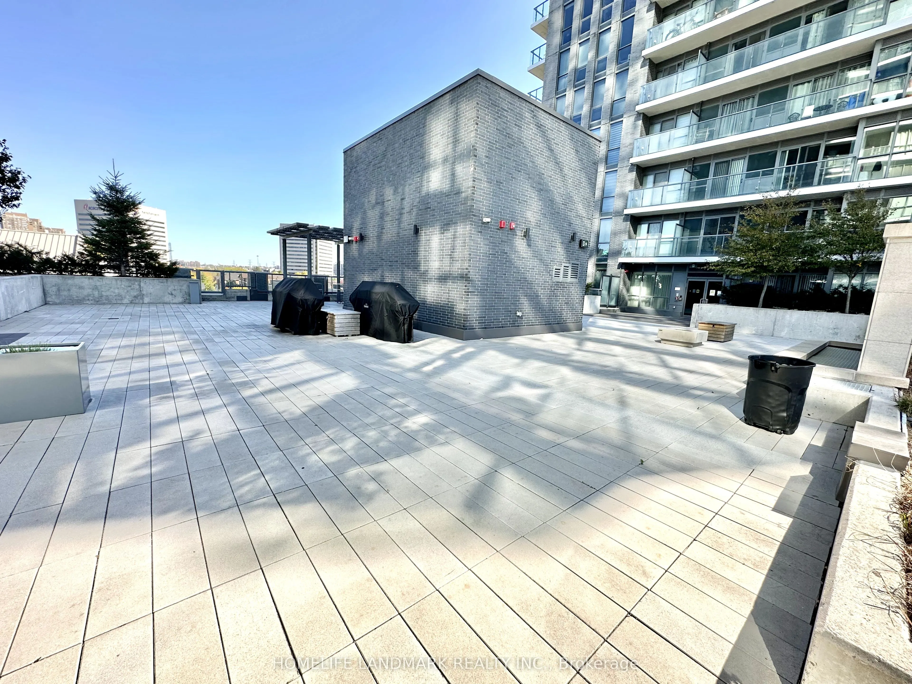 6 Sonic Way S, #408