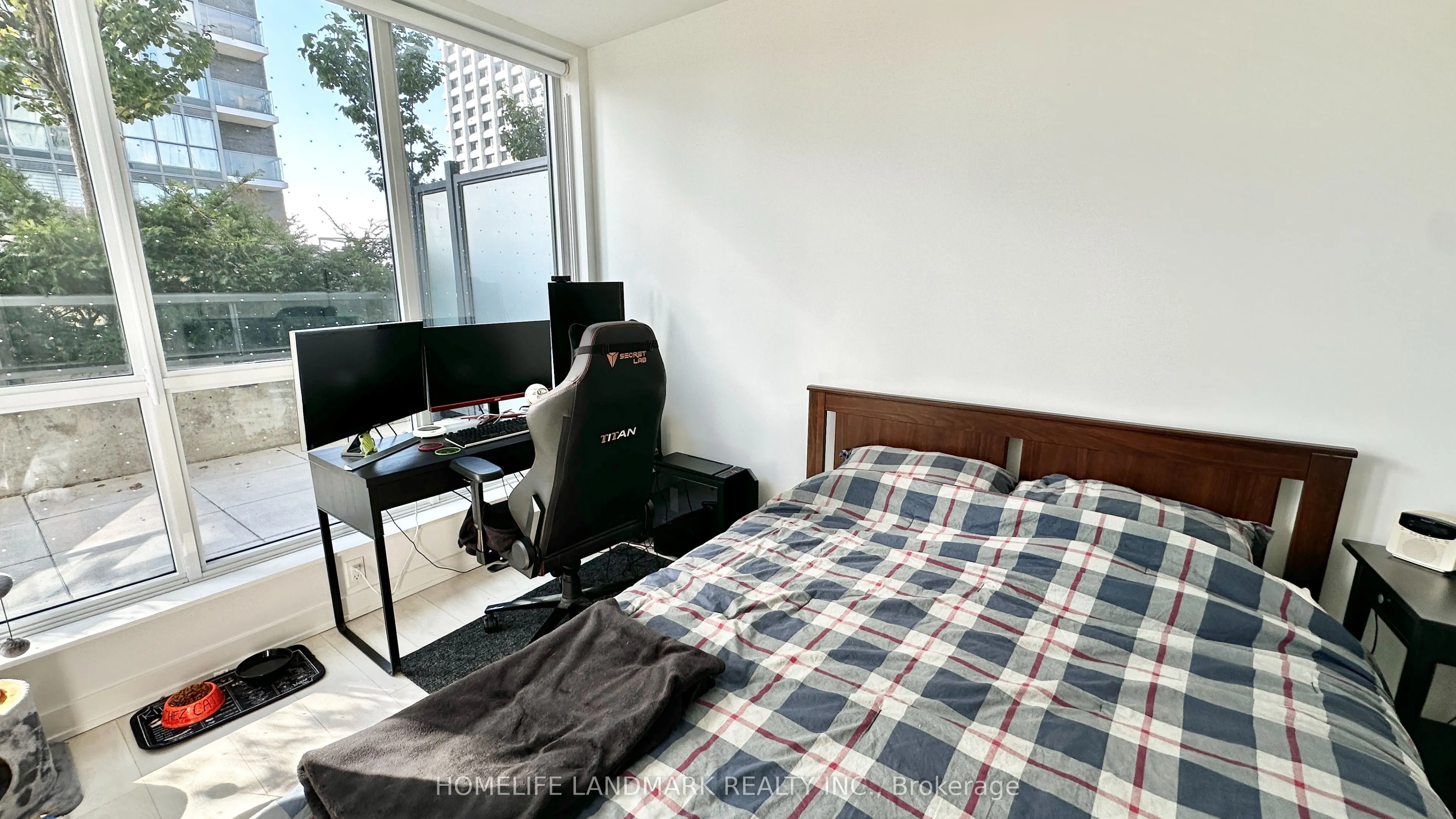 6 Sonic Way S, #408